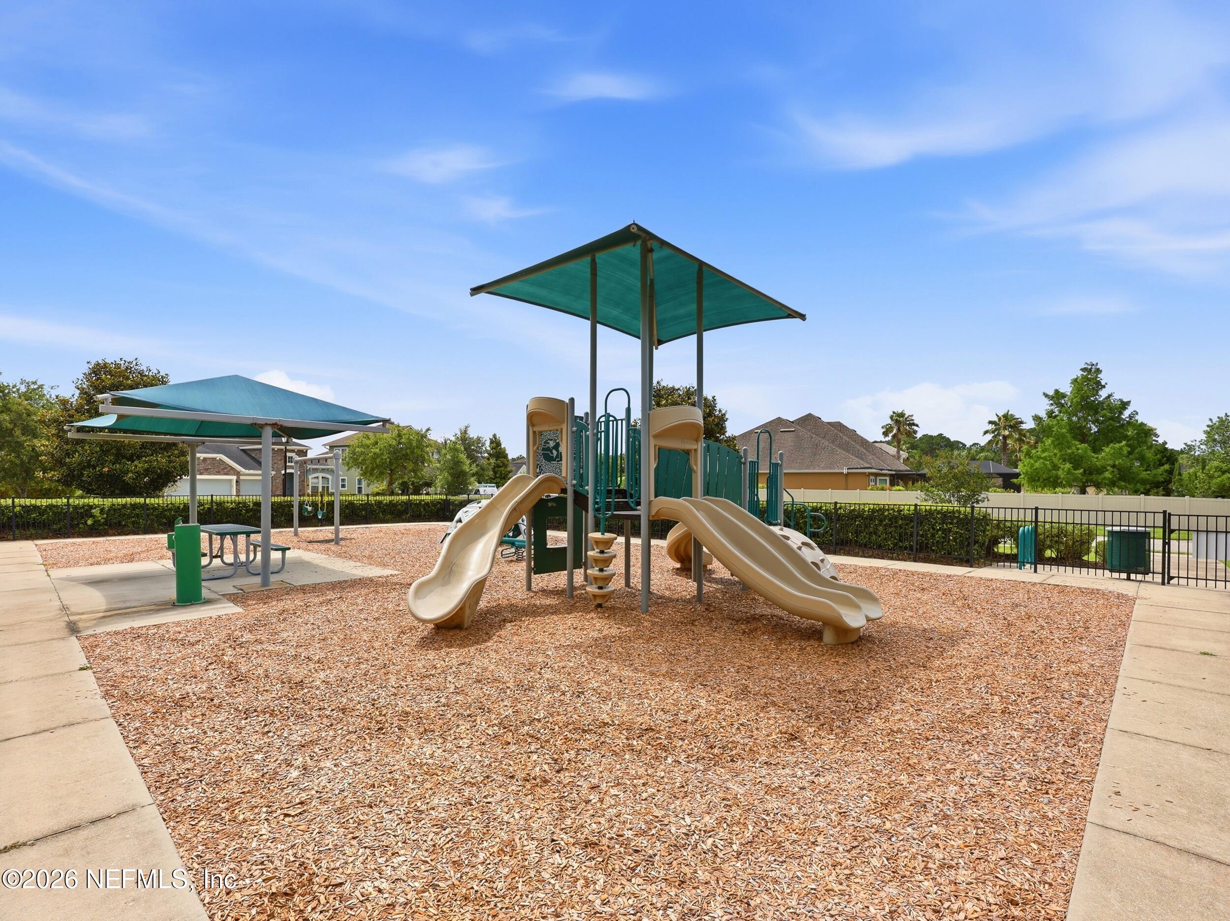 3619 CROSSVIEW Drive