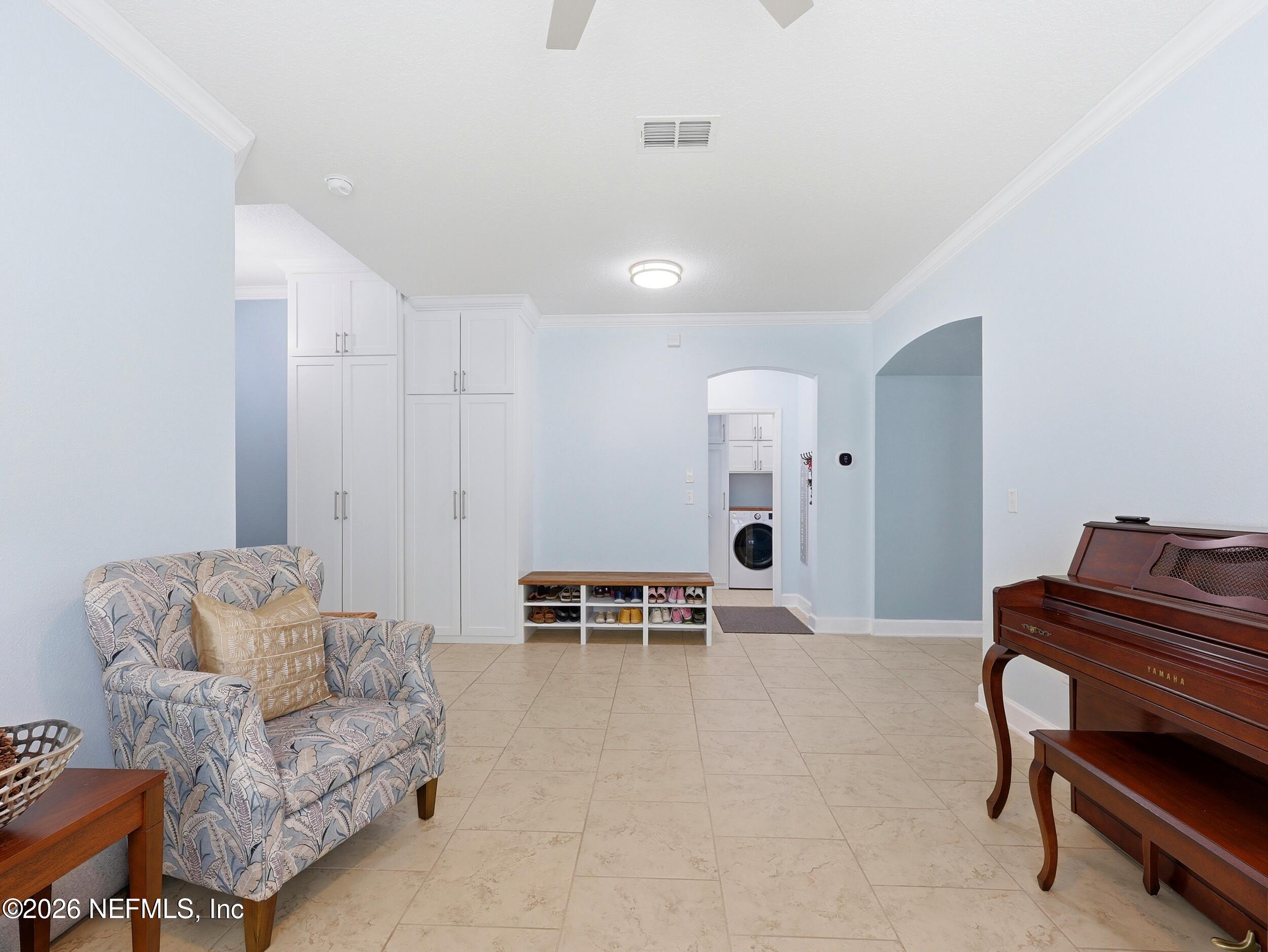 3619 CROSSVIEW Drive