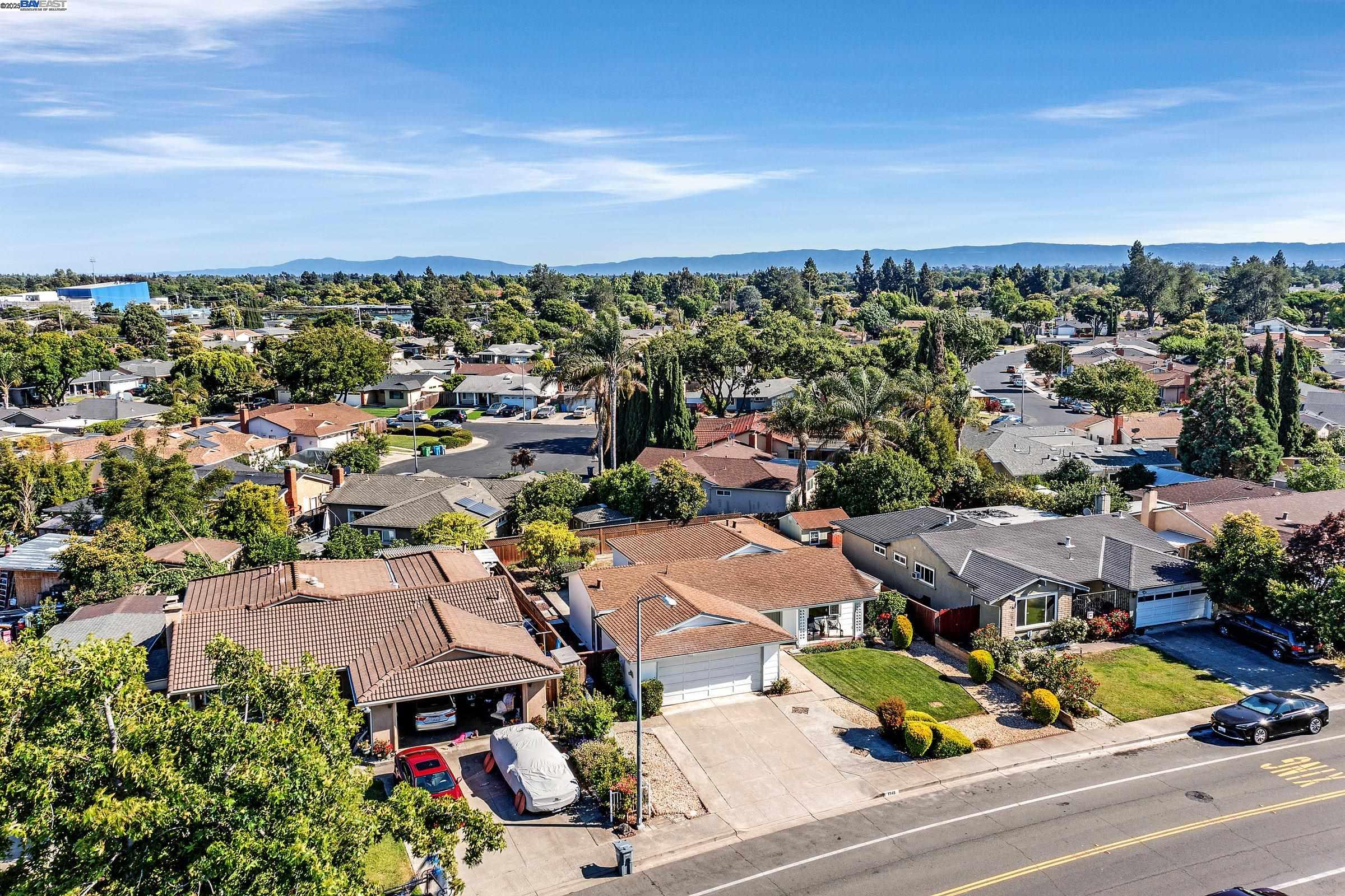 1942 Sherman Dr