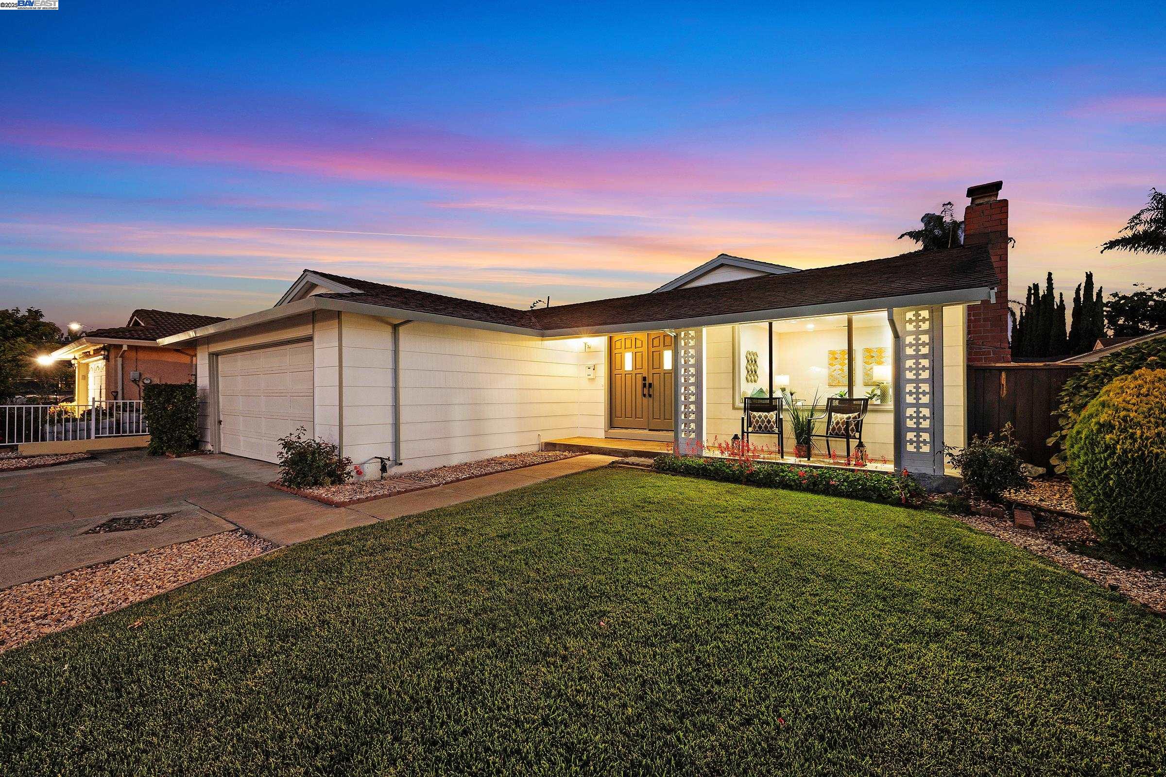 1942 Sherman Dr