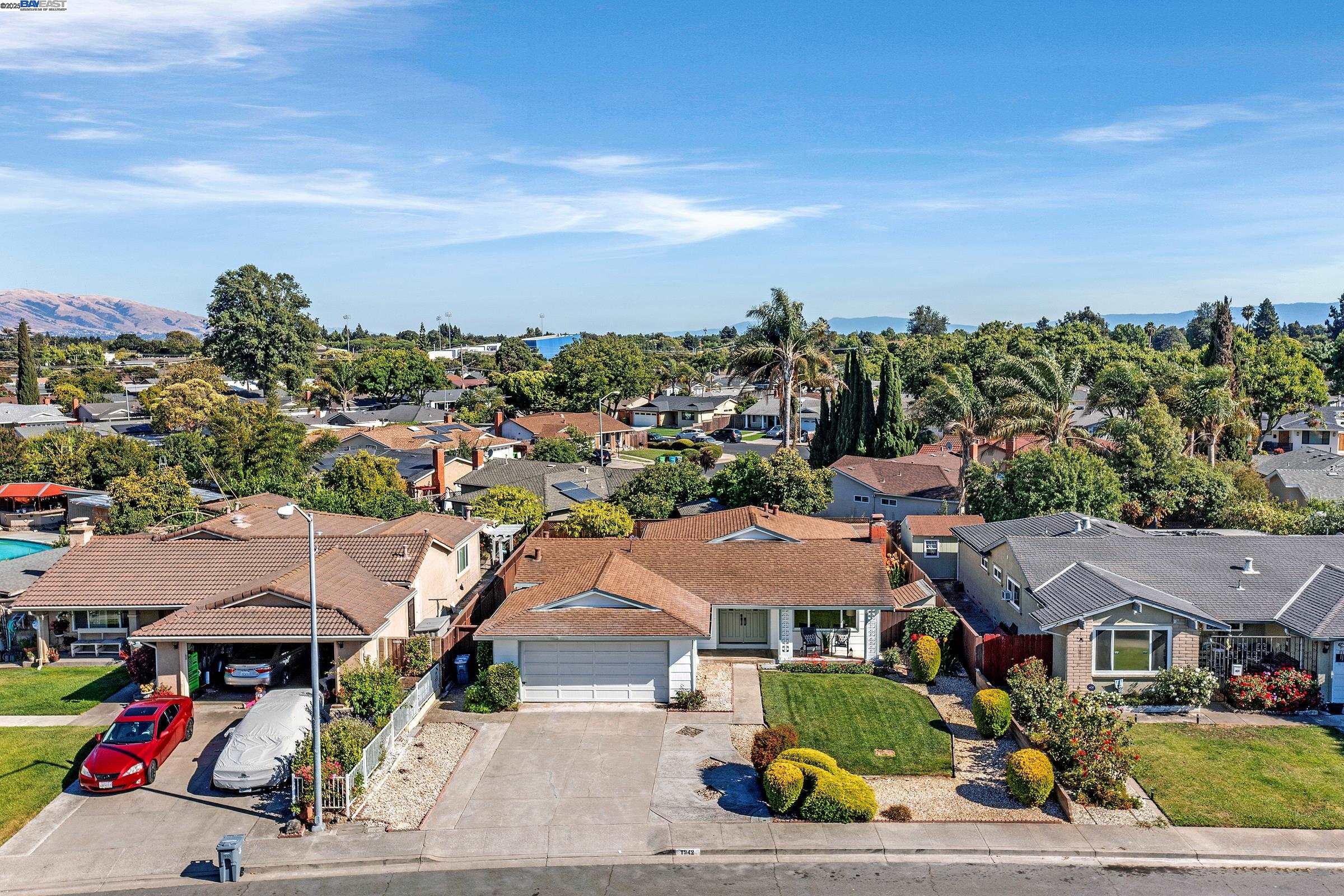 1942 Sherman Dr