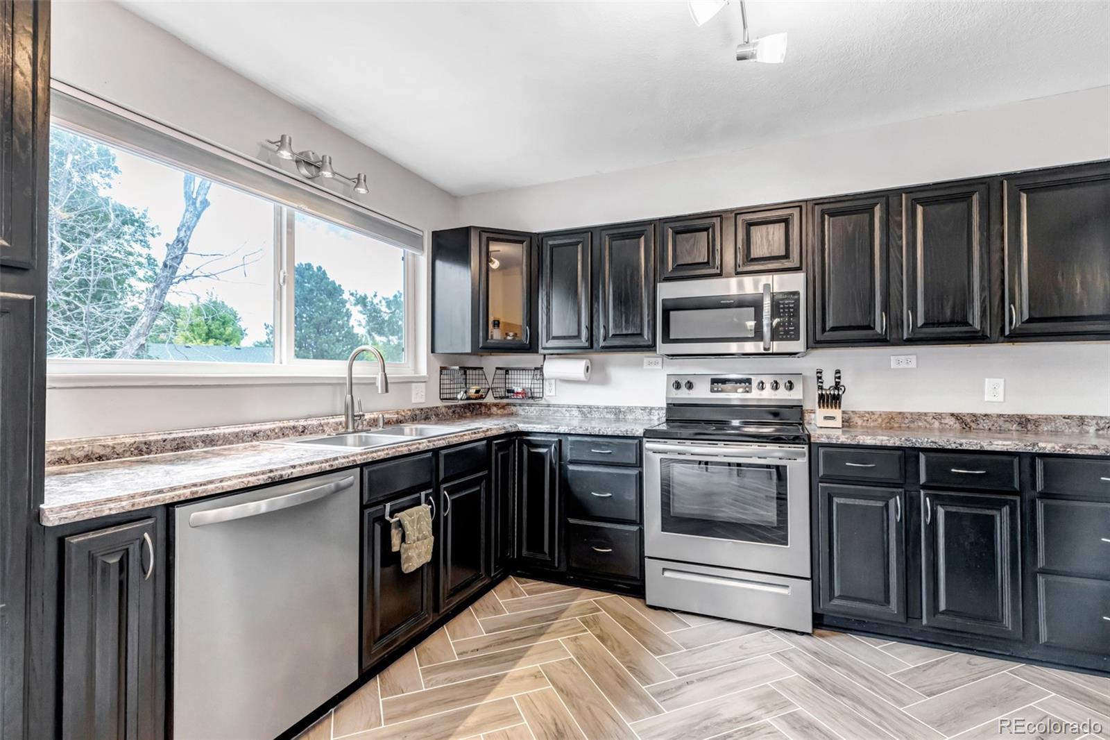 6437 S Garrison Court