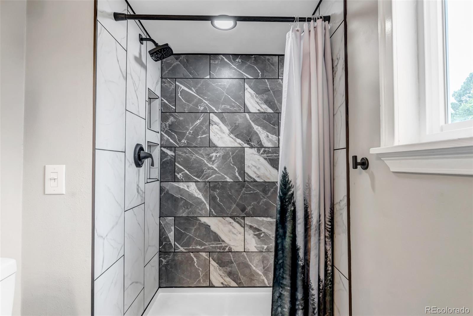 6437 S Garrison Court