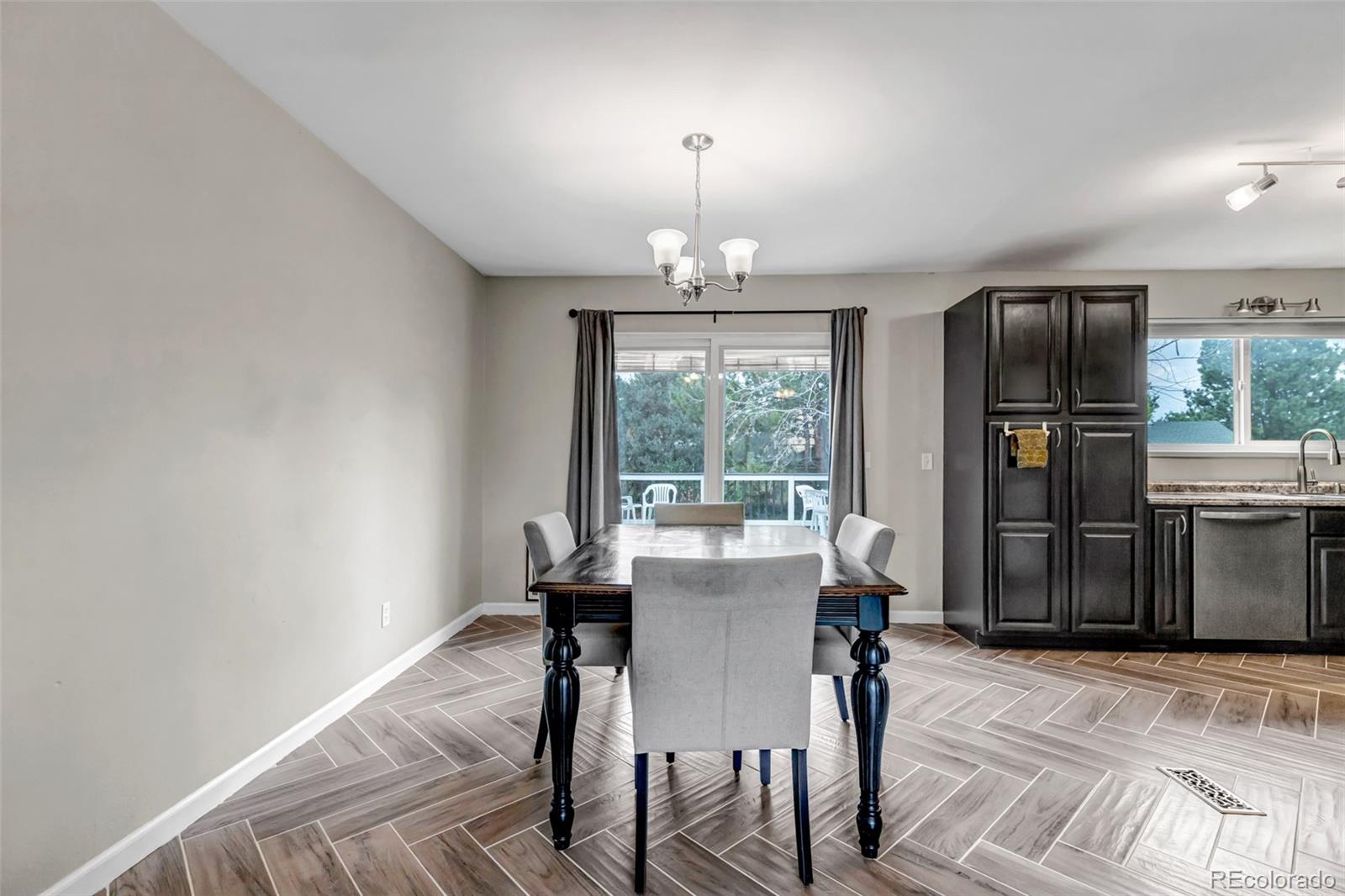 6437 S Garrison Court