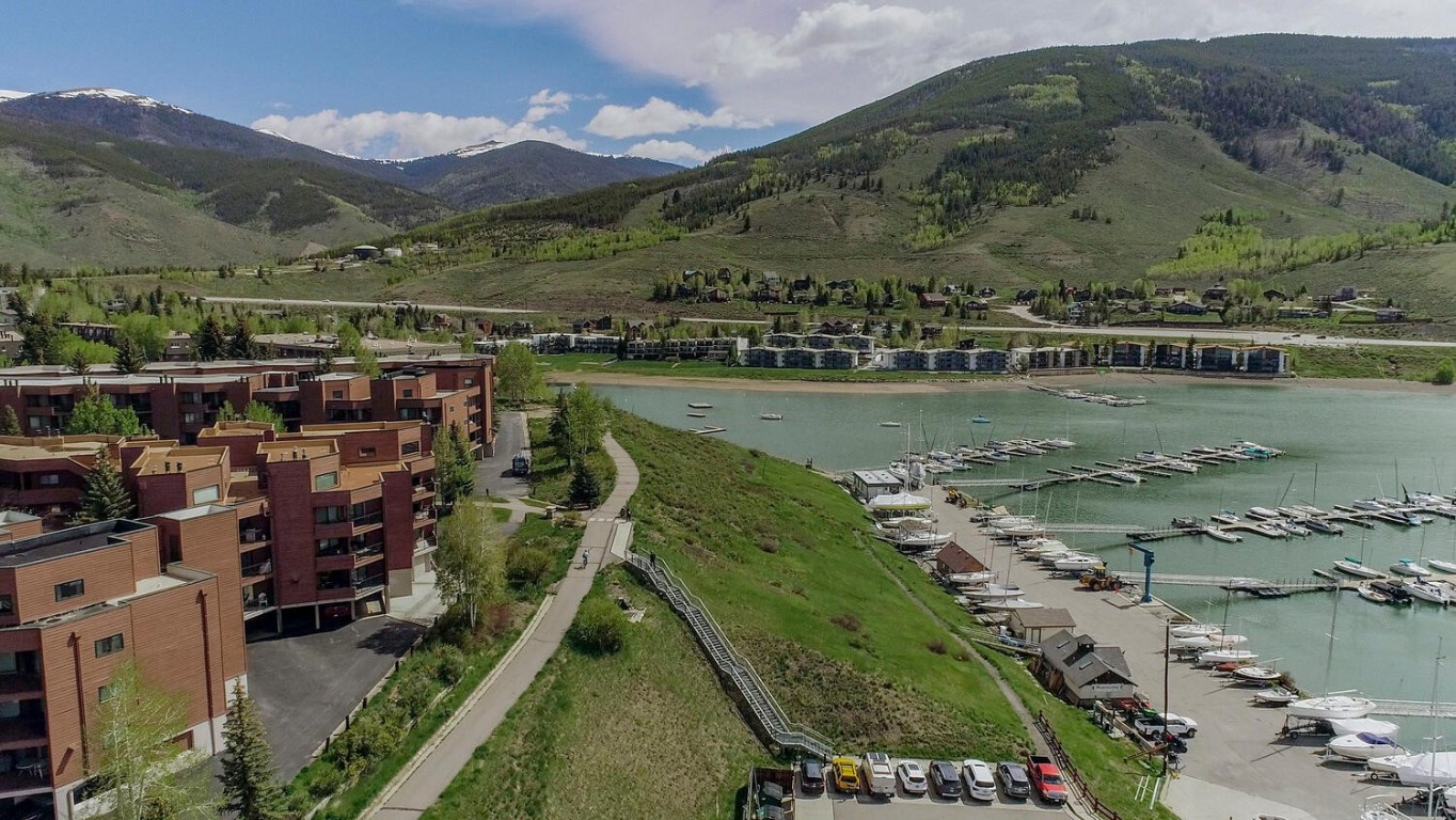 188 E La Bonte STREET 327