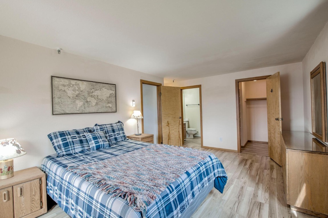 188 E La Bonte STREET 327