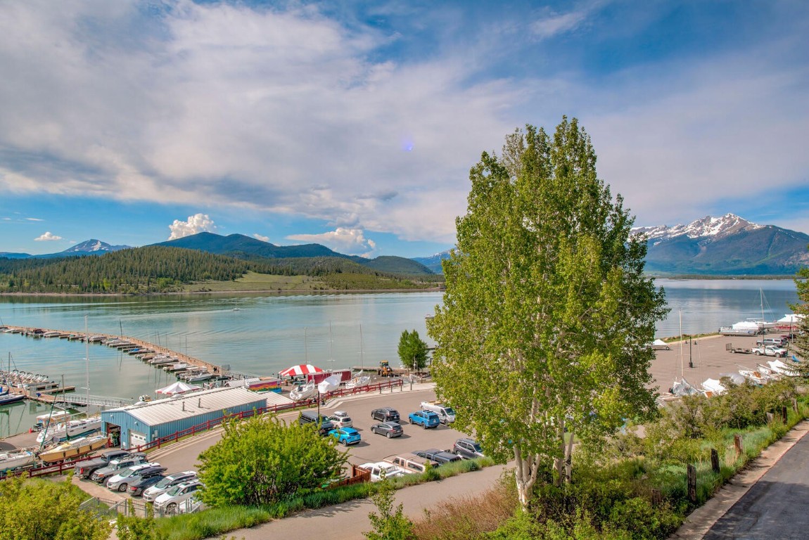 188 E La Bonte STREET 327