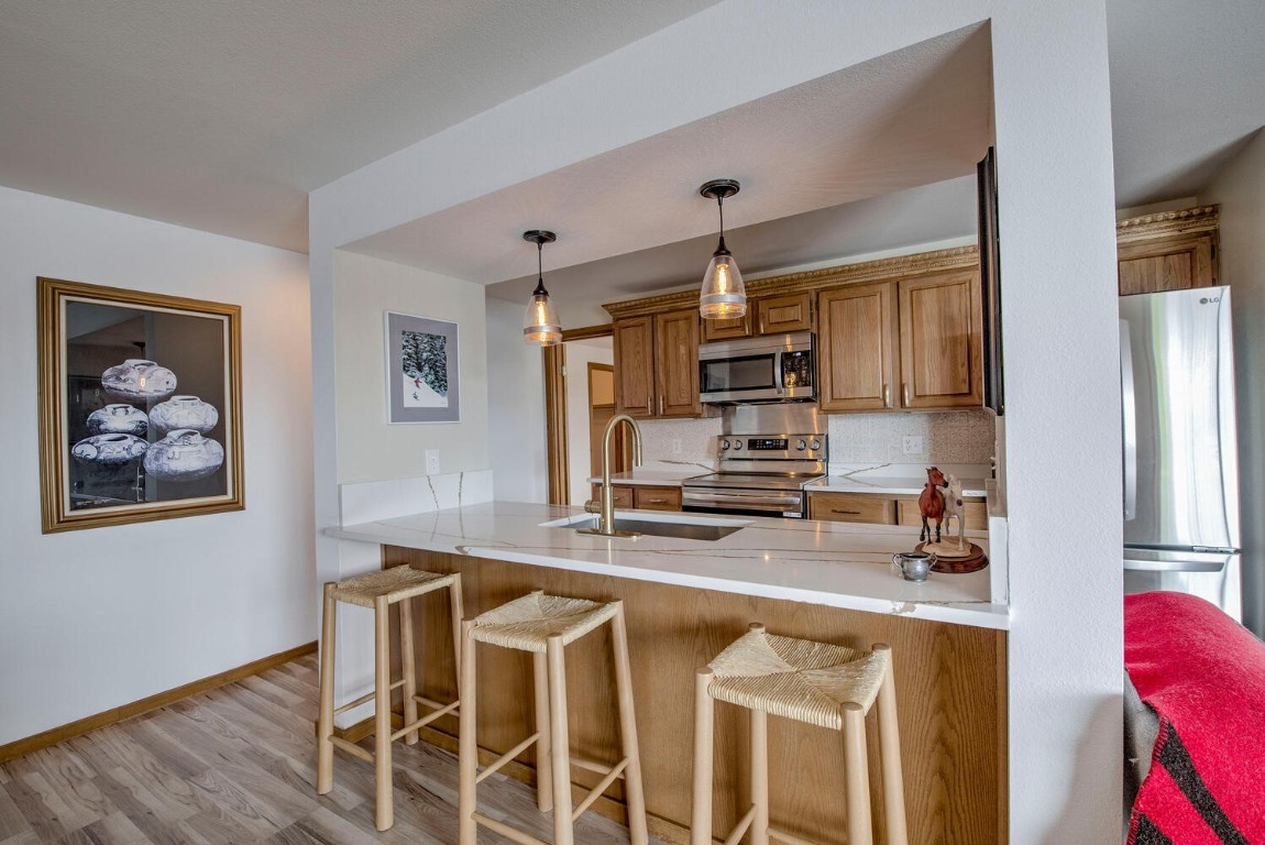 188 E La Bonte STREET 327