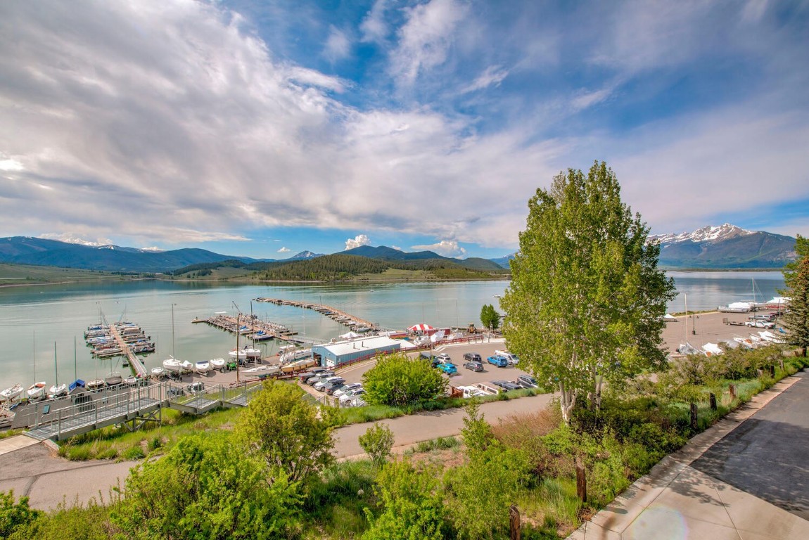 188 E La Bonte STREET 327