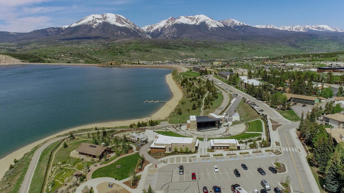 188 E La Bonte STREET 327