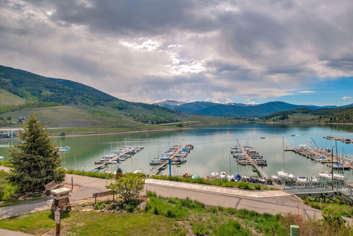 188 E La Bonte STREET 327