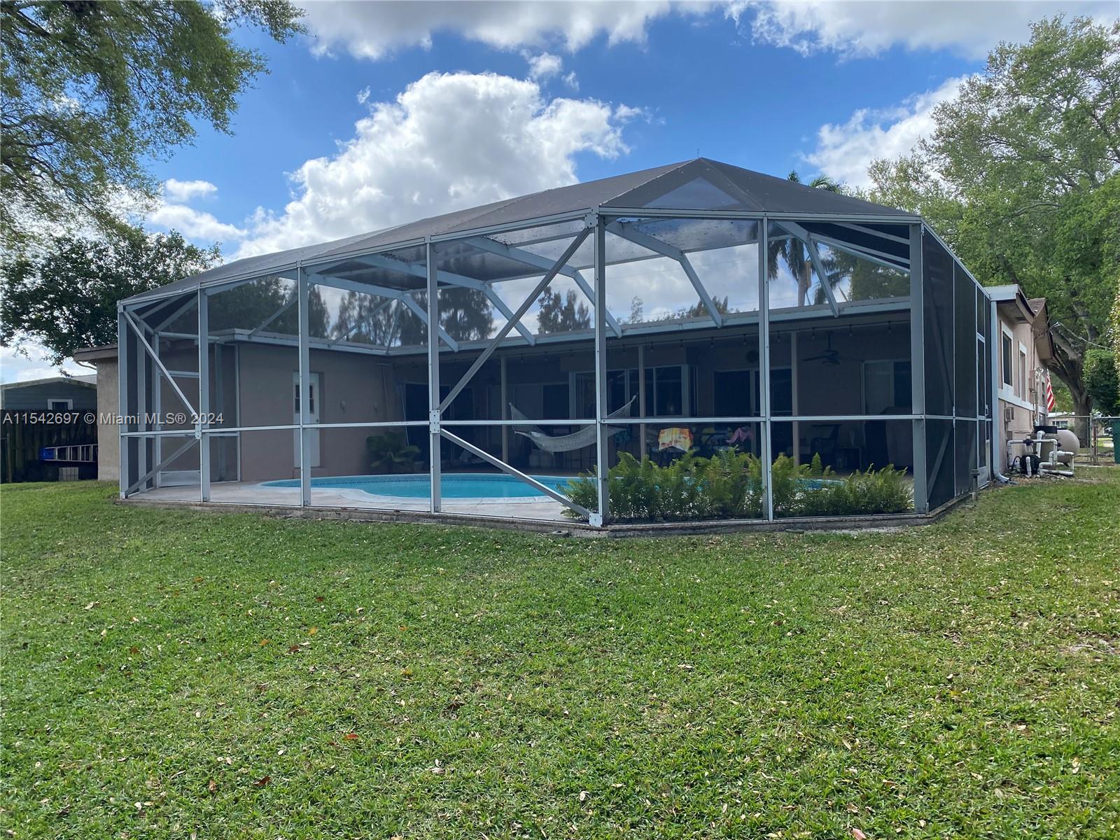 5094 SW 88th Ter