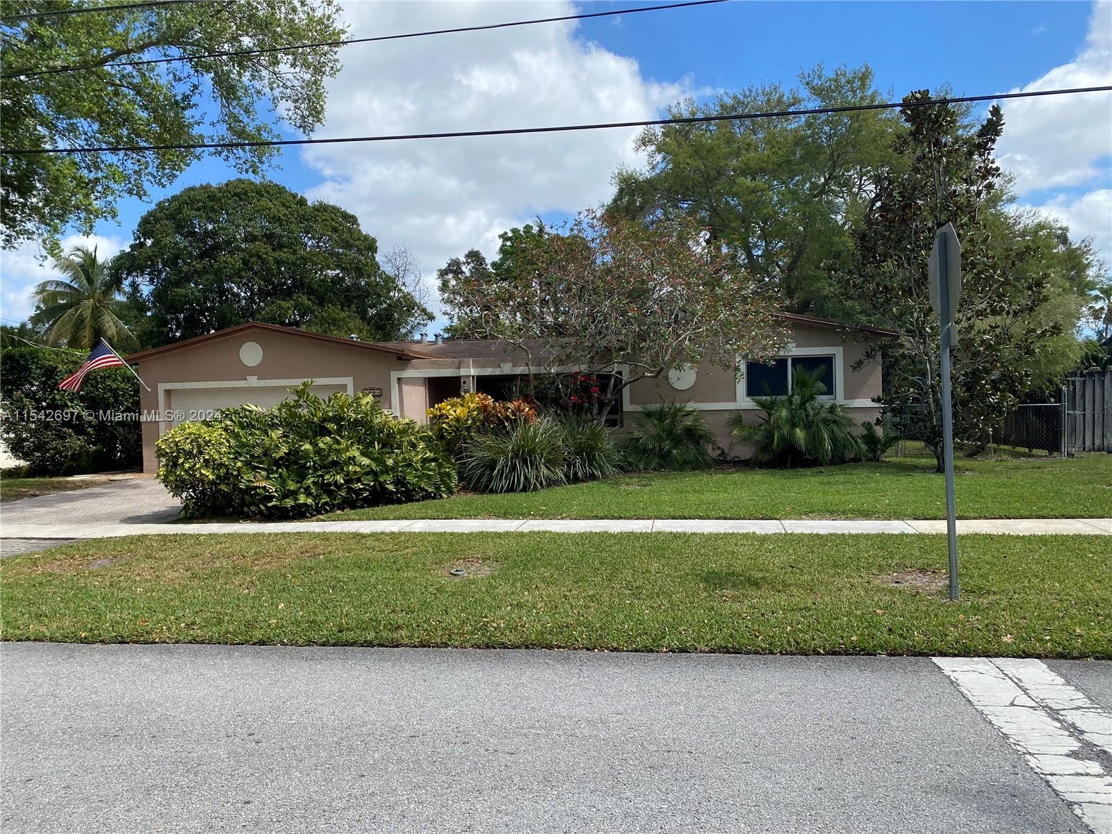 5094 SW 88th Ter