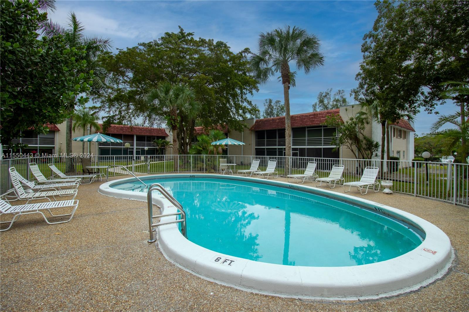 3774 Inverrary Blvd # 308P
