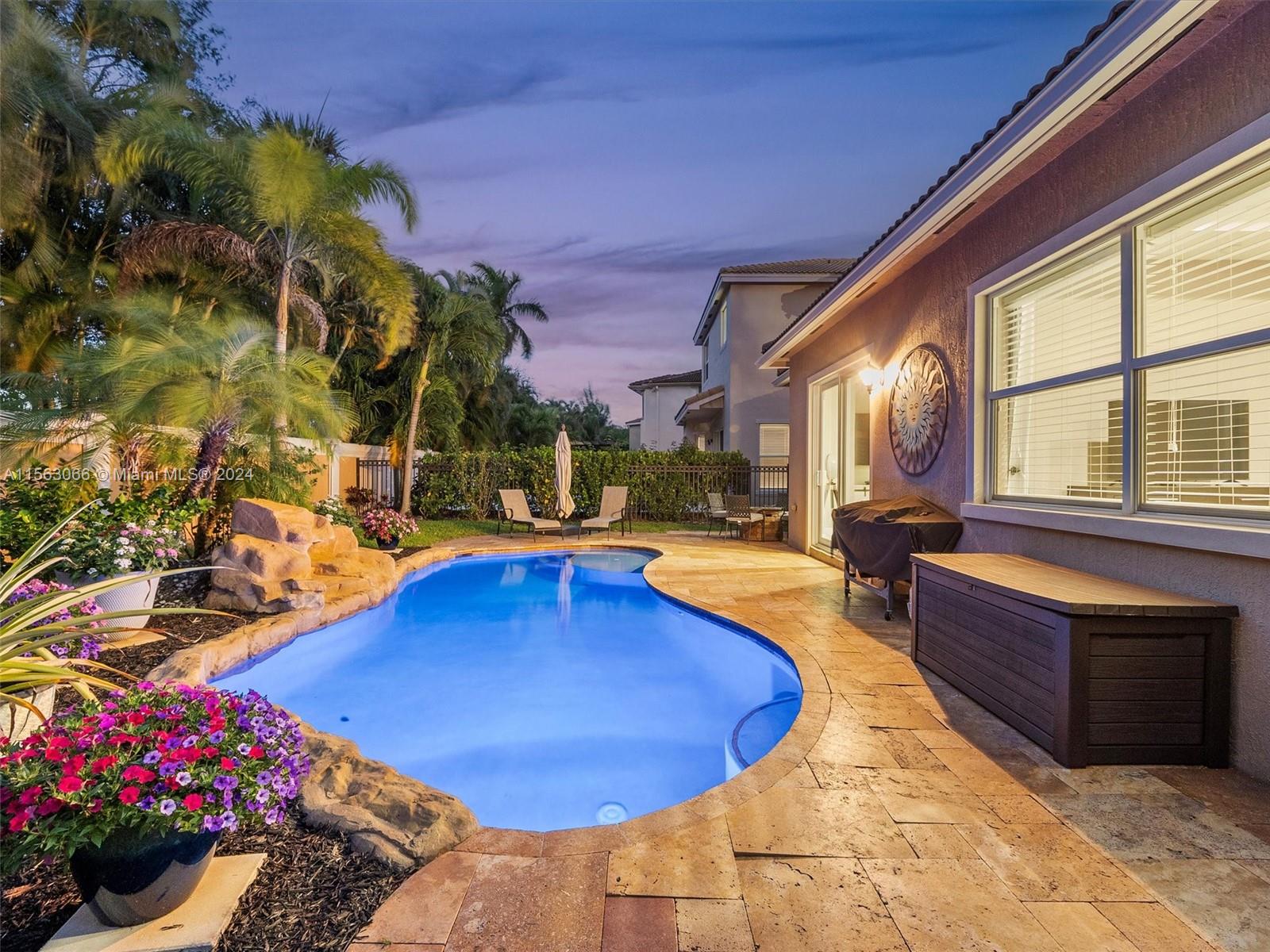 4574 San Mellina Dr