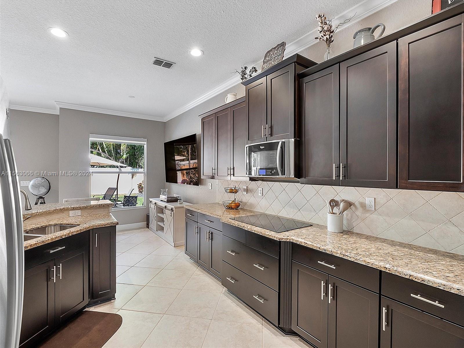 4574 San Mellina Dr