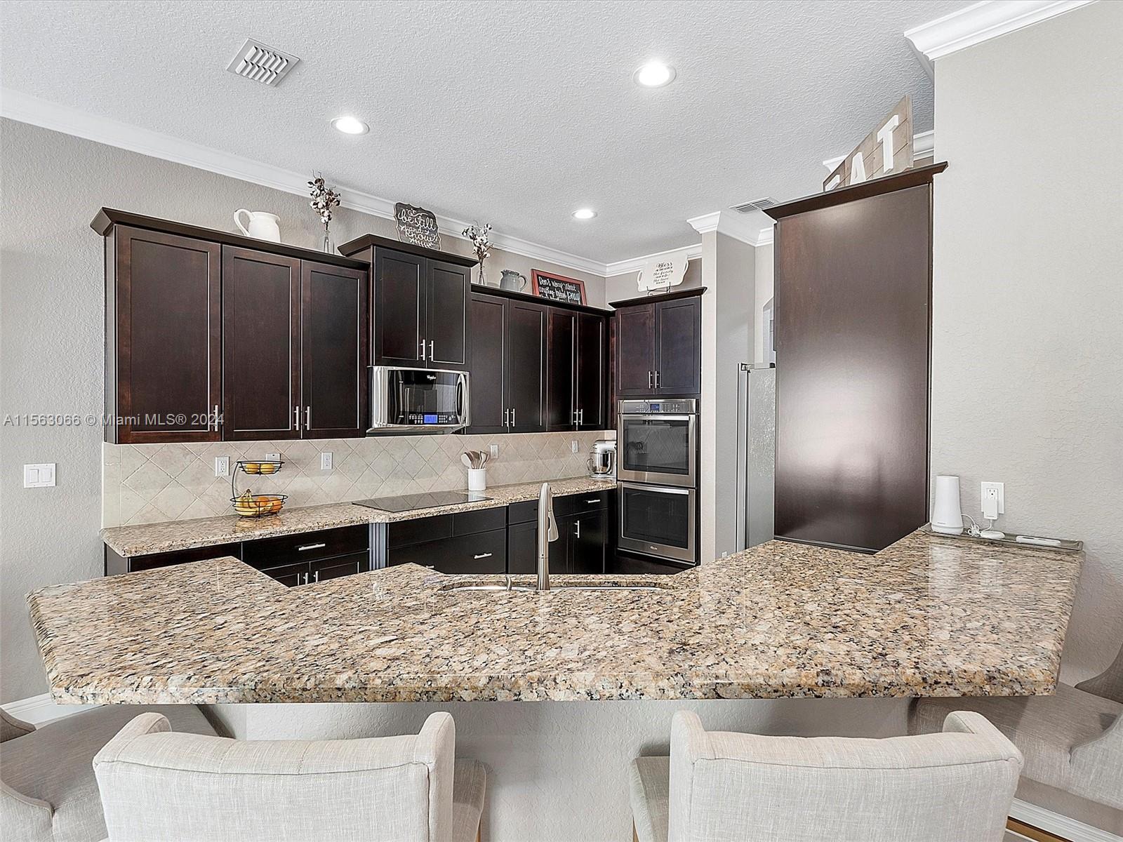 4574 San Mellina Dr