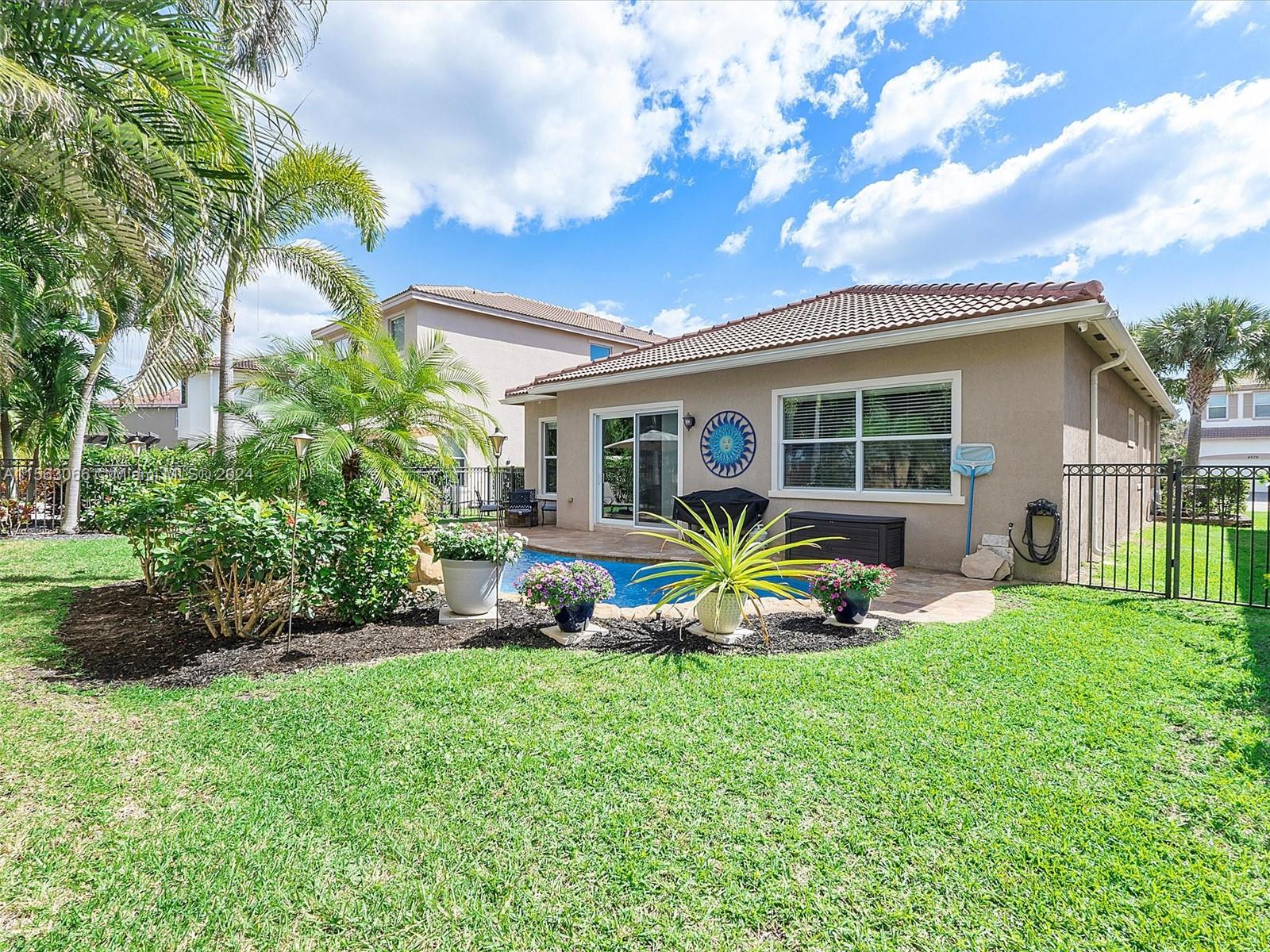 4574 San Mellina Dr