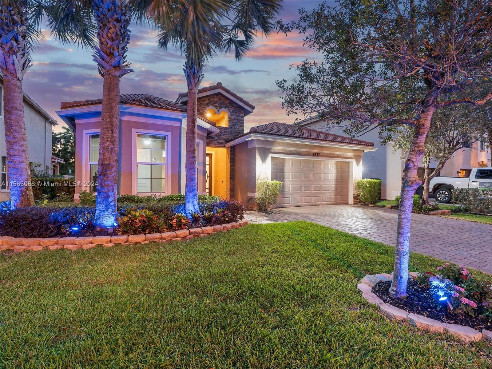 4574 San Mellina Dr