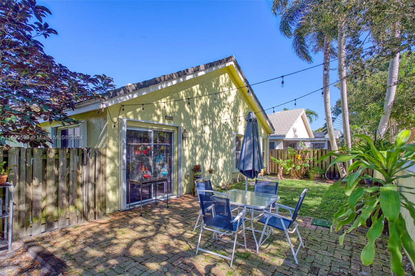 9366 Arborwood Cir