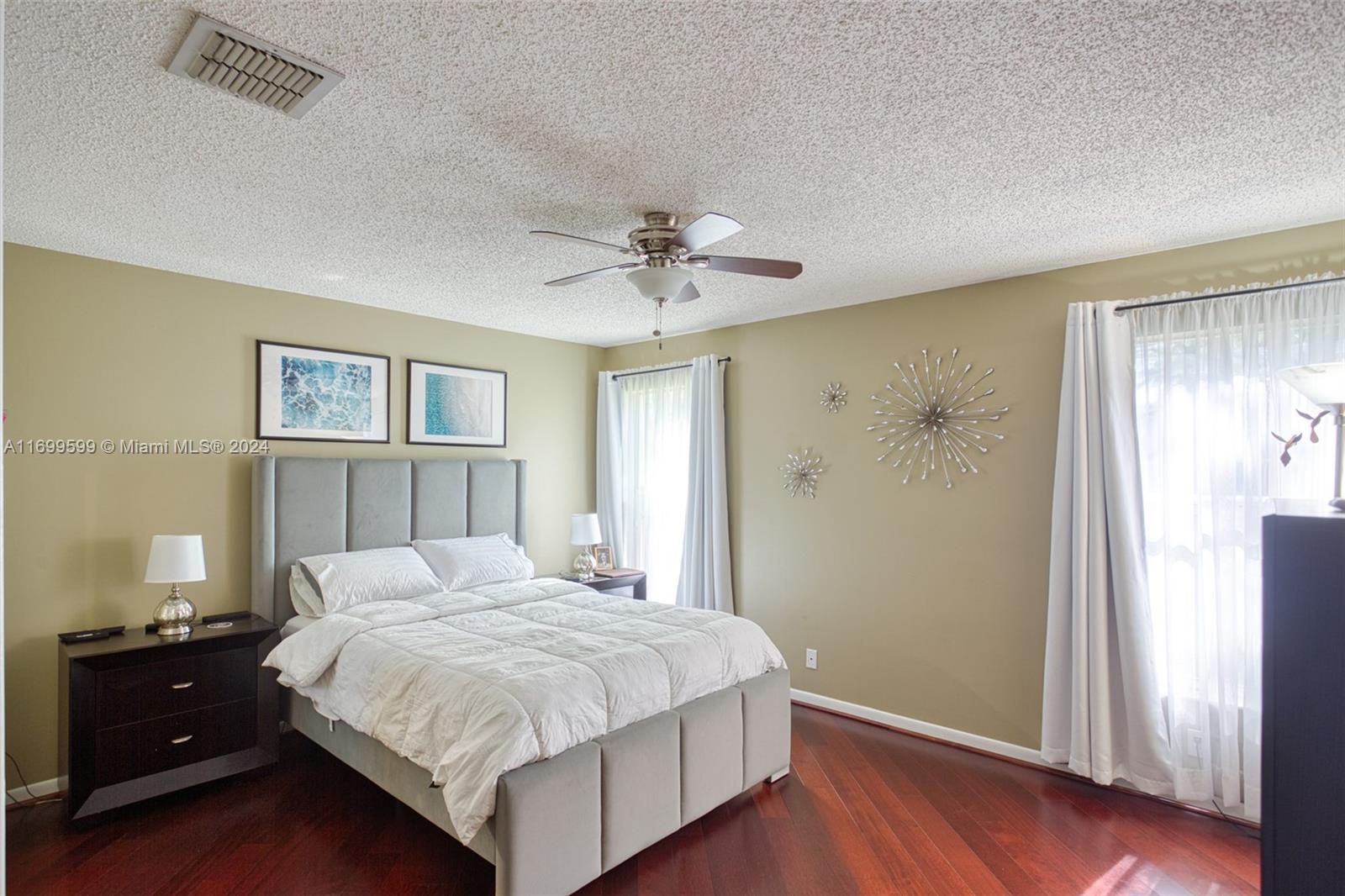 9366 Arborwood Cir