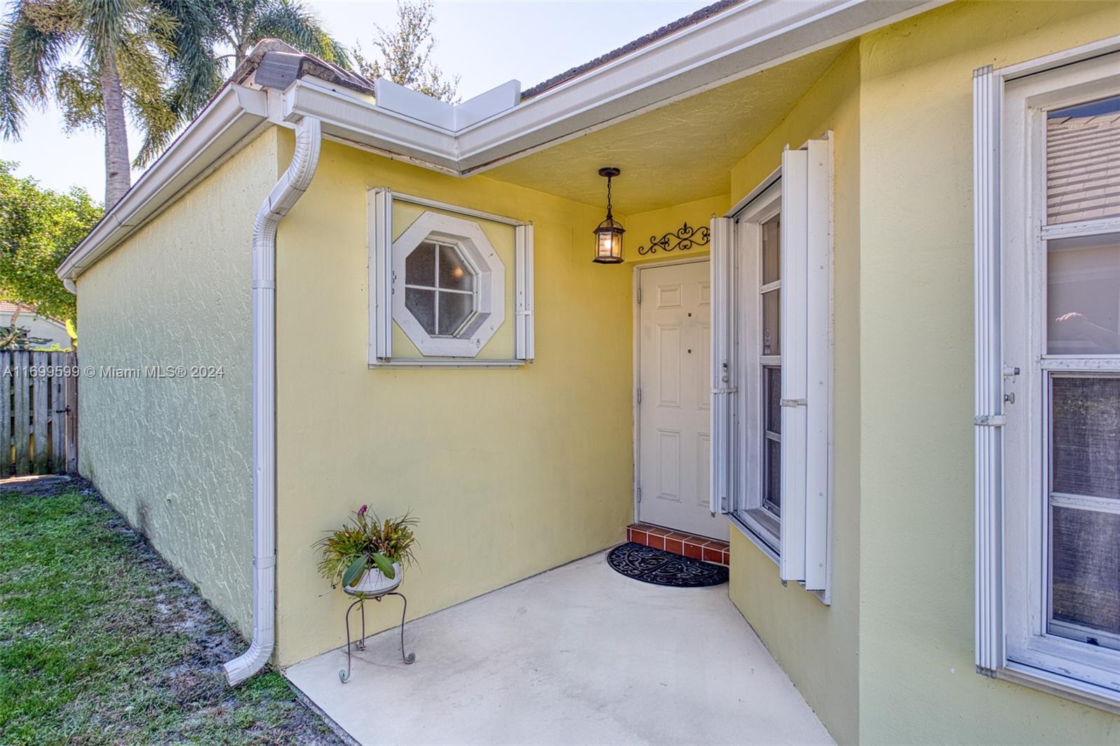 9366 Arborwood Cir