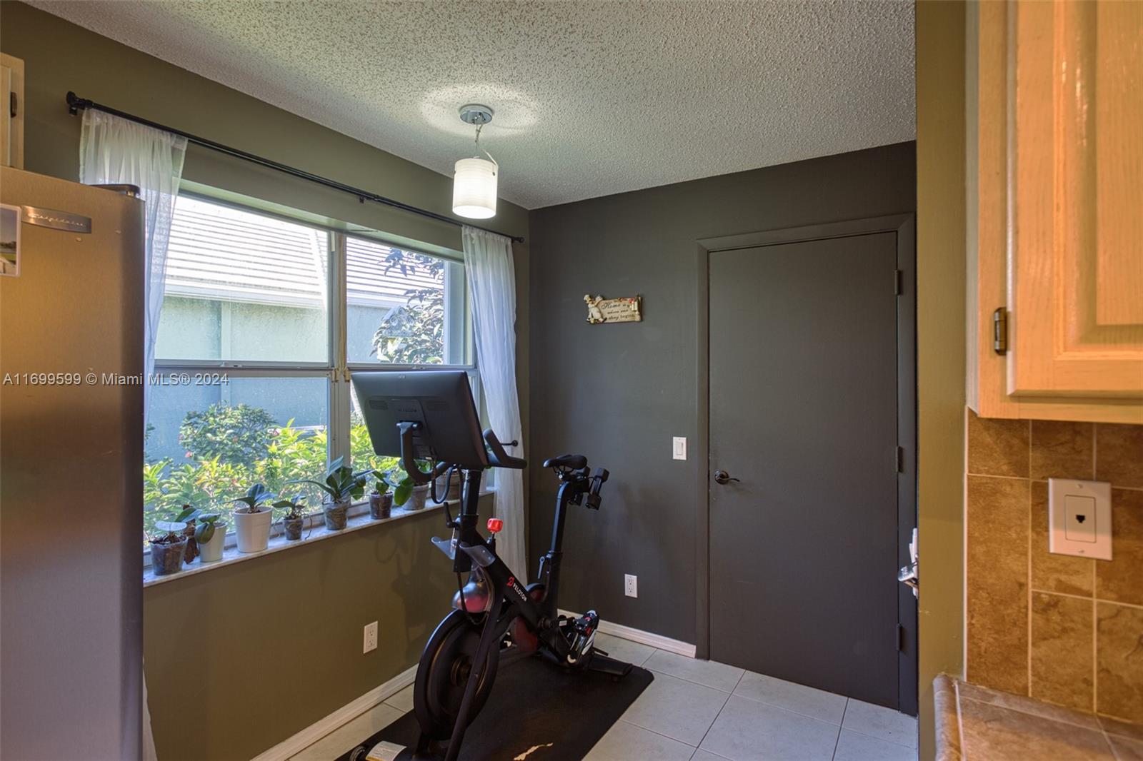 9366 Arborwood Cir