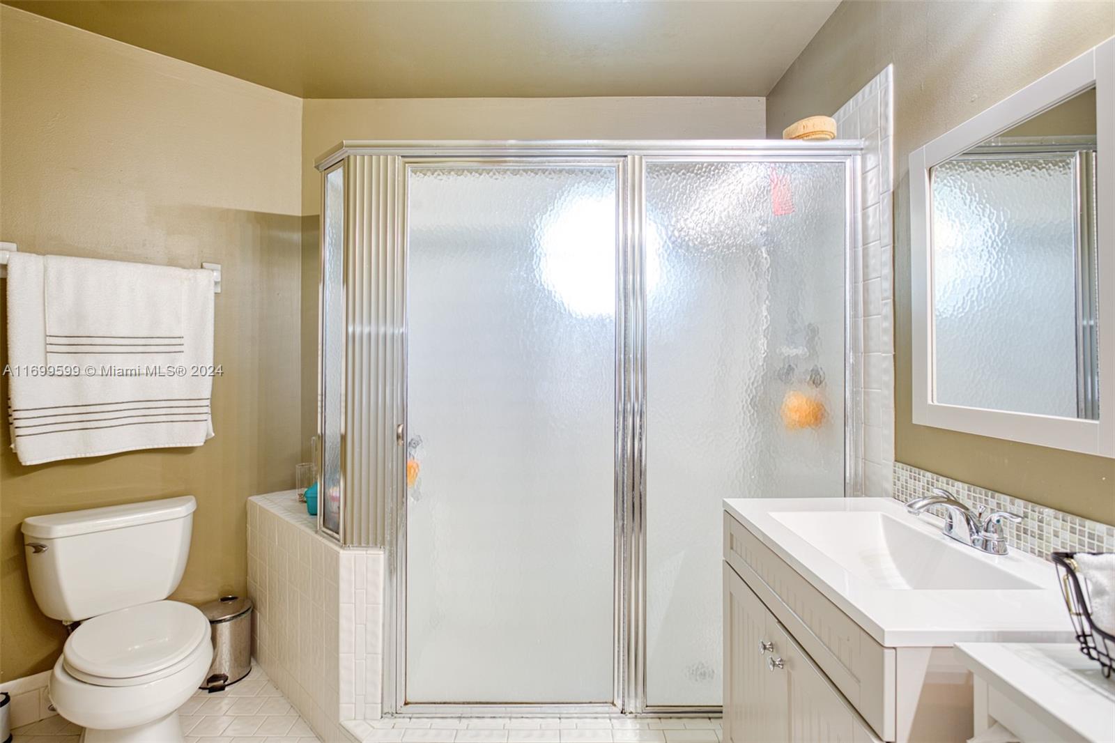 9366 Arborwood Cir