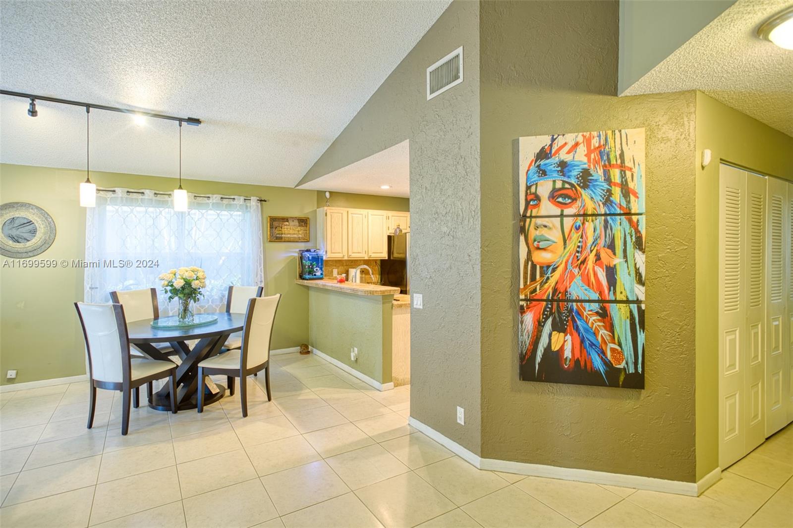 9366 Arborwood Cir