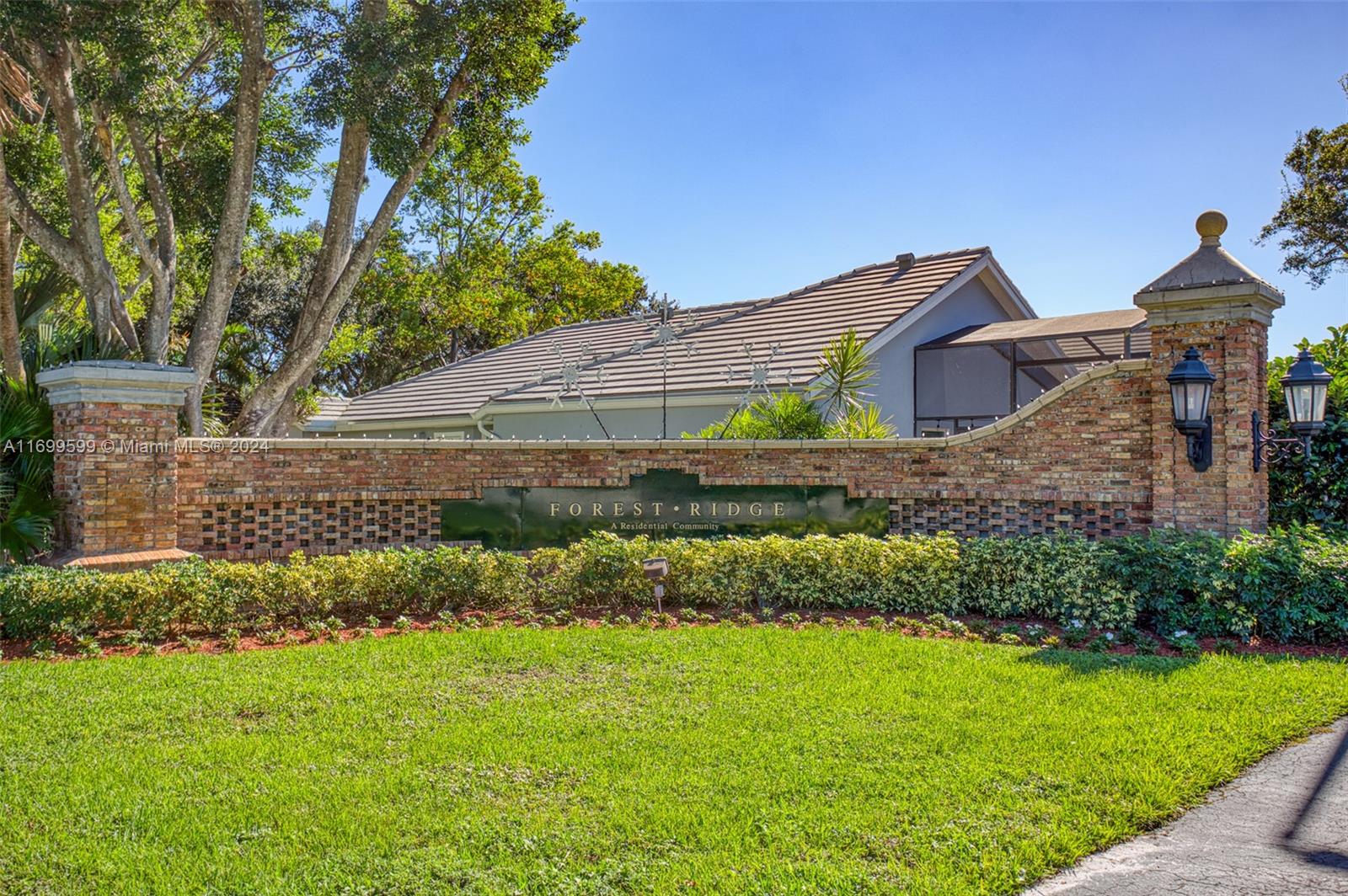 9366 Arborwood Cir