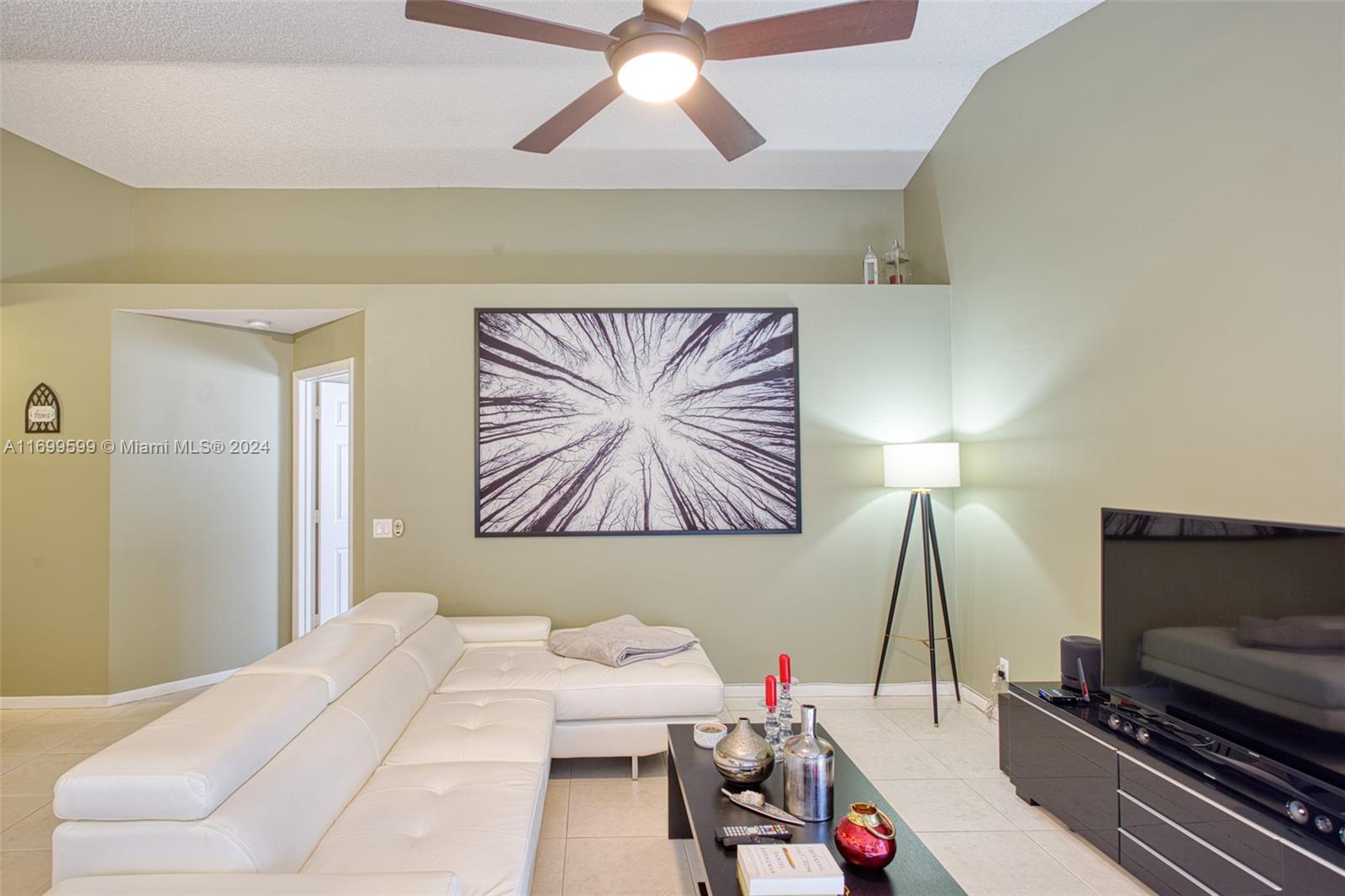 9366 Arborwood Cir