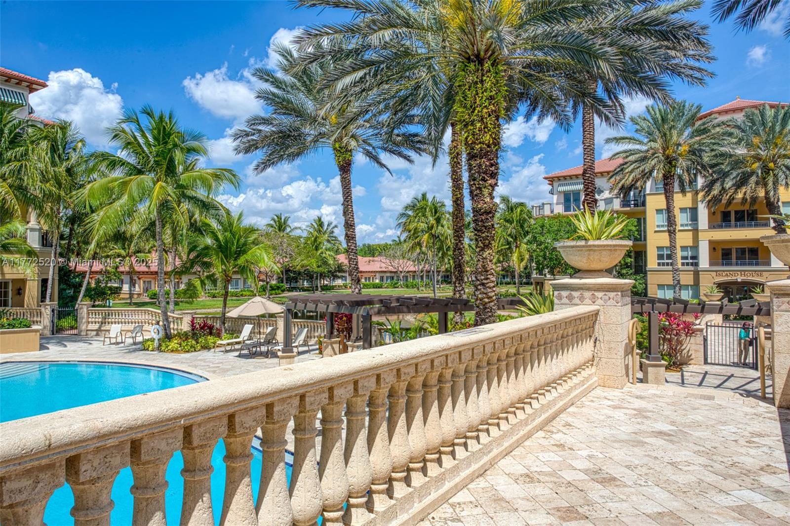 16100 Emerald Estates Dr # 482