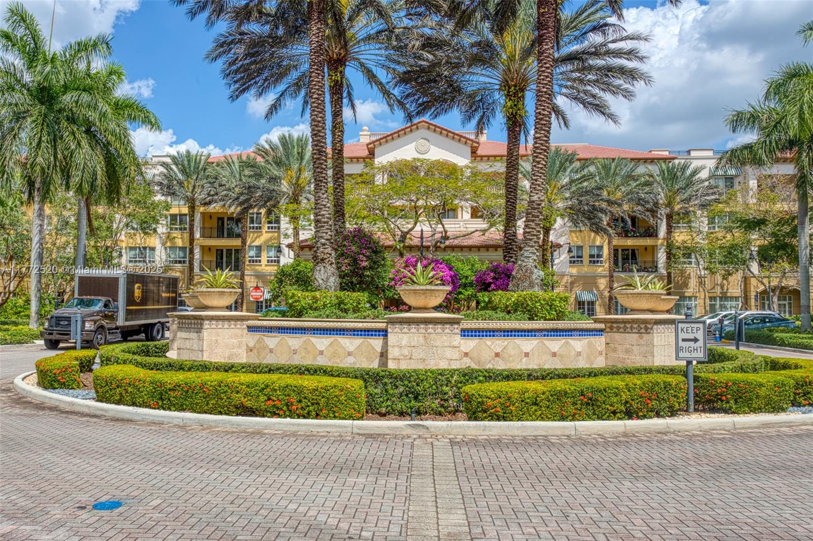 16100 Emerald Estates Dr # 482