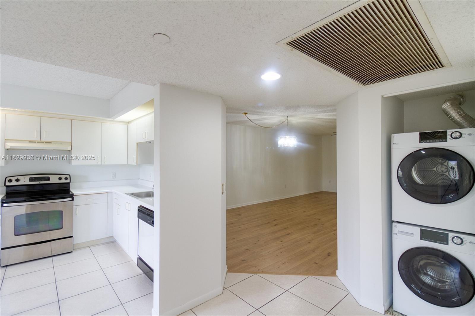 571 SW 142nd Ave # 209O