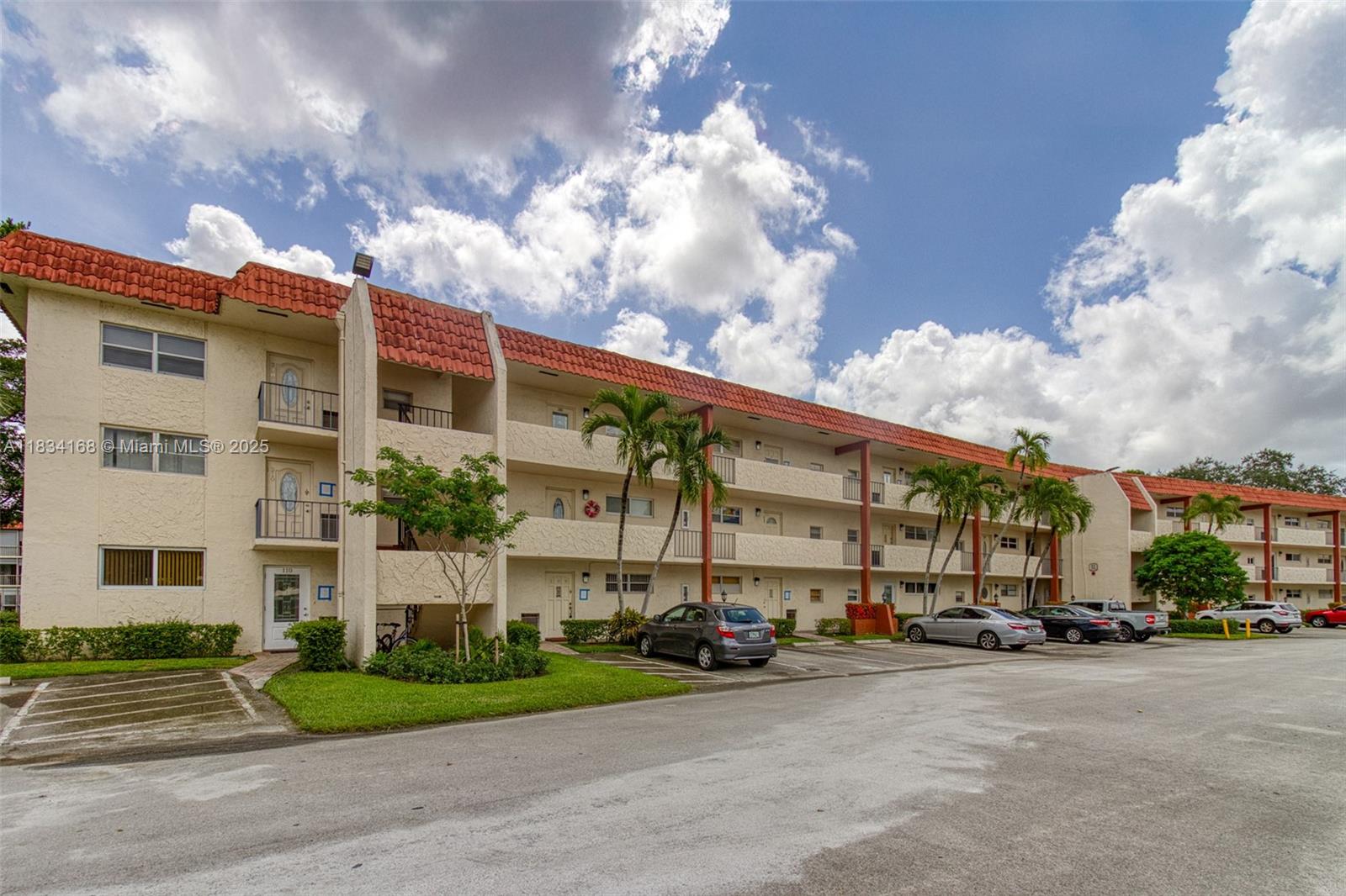 400 S Hollybrook Dr # 109