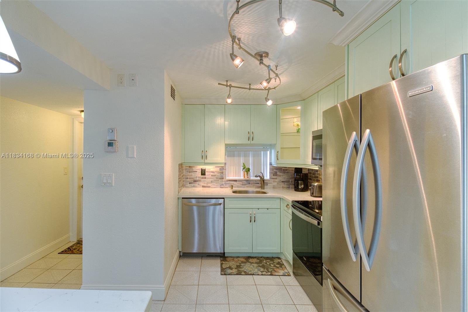 400 S Hollybrook Dr # 109