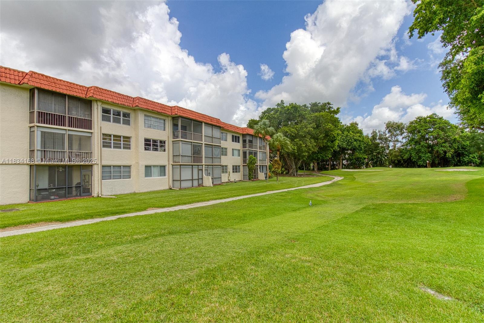 400 S Hollybrook Dr # 109