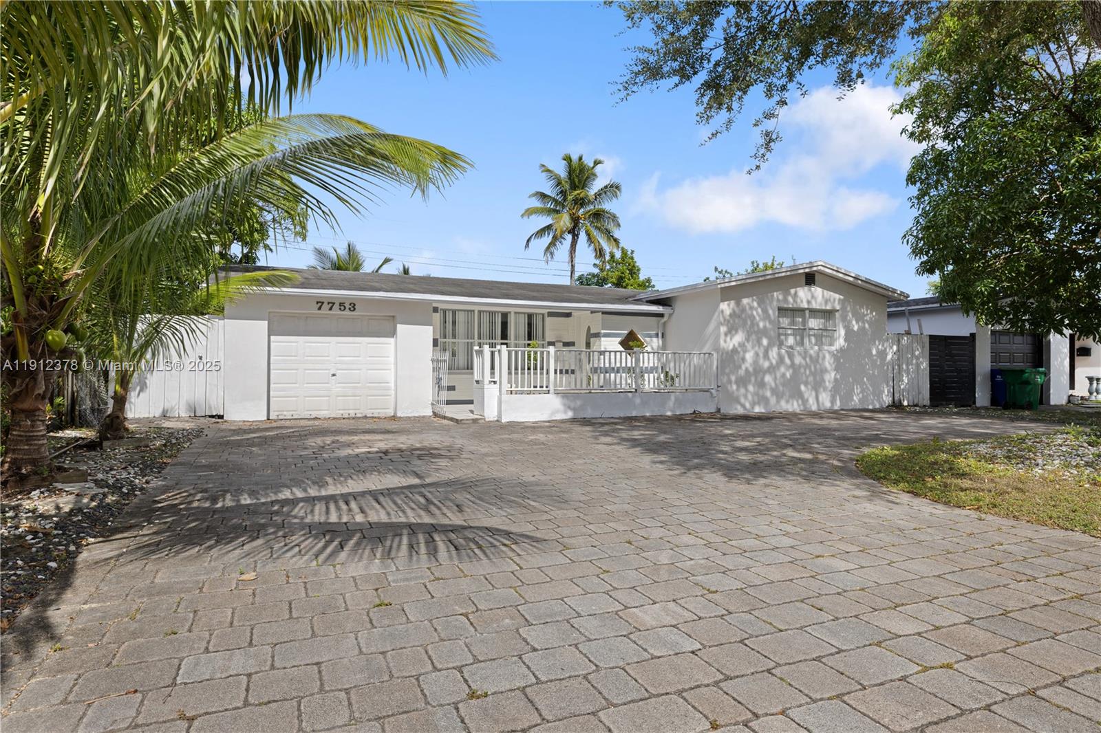 7753 Dilido Blvd