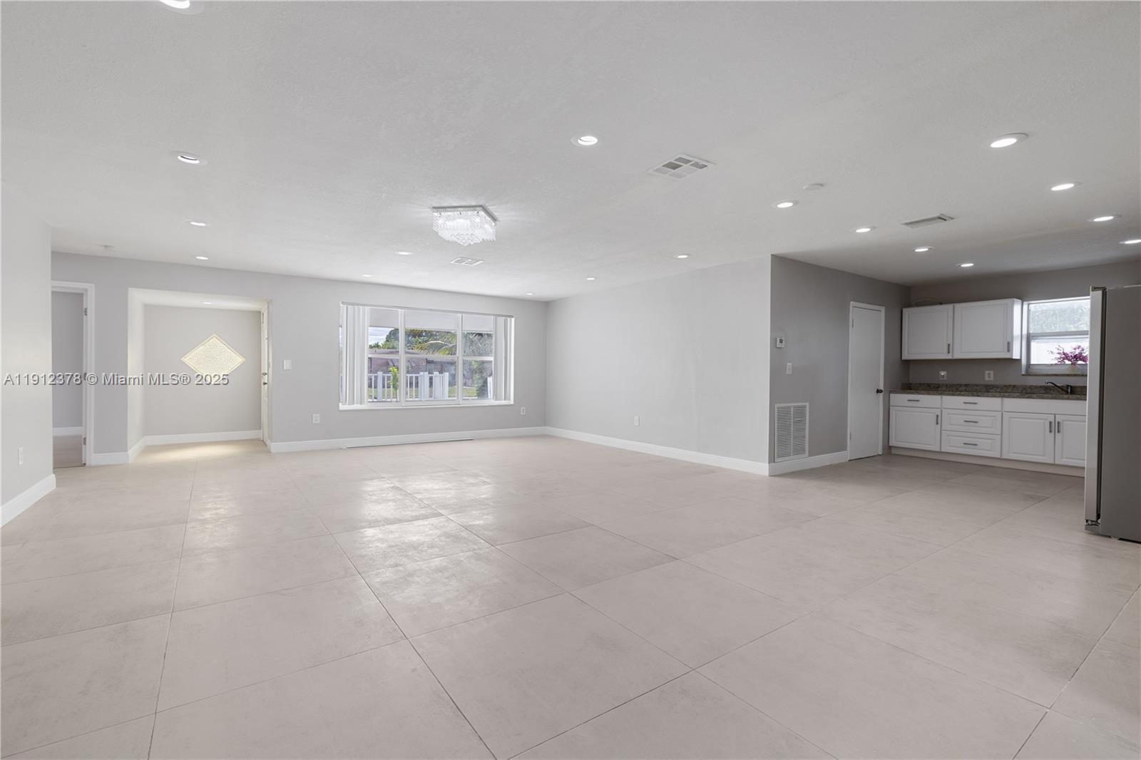 7753 Dilido Blvd