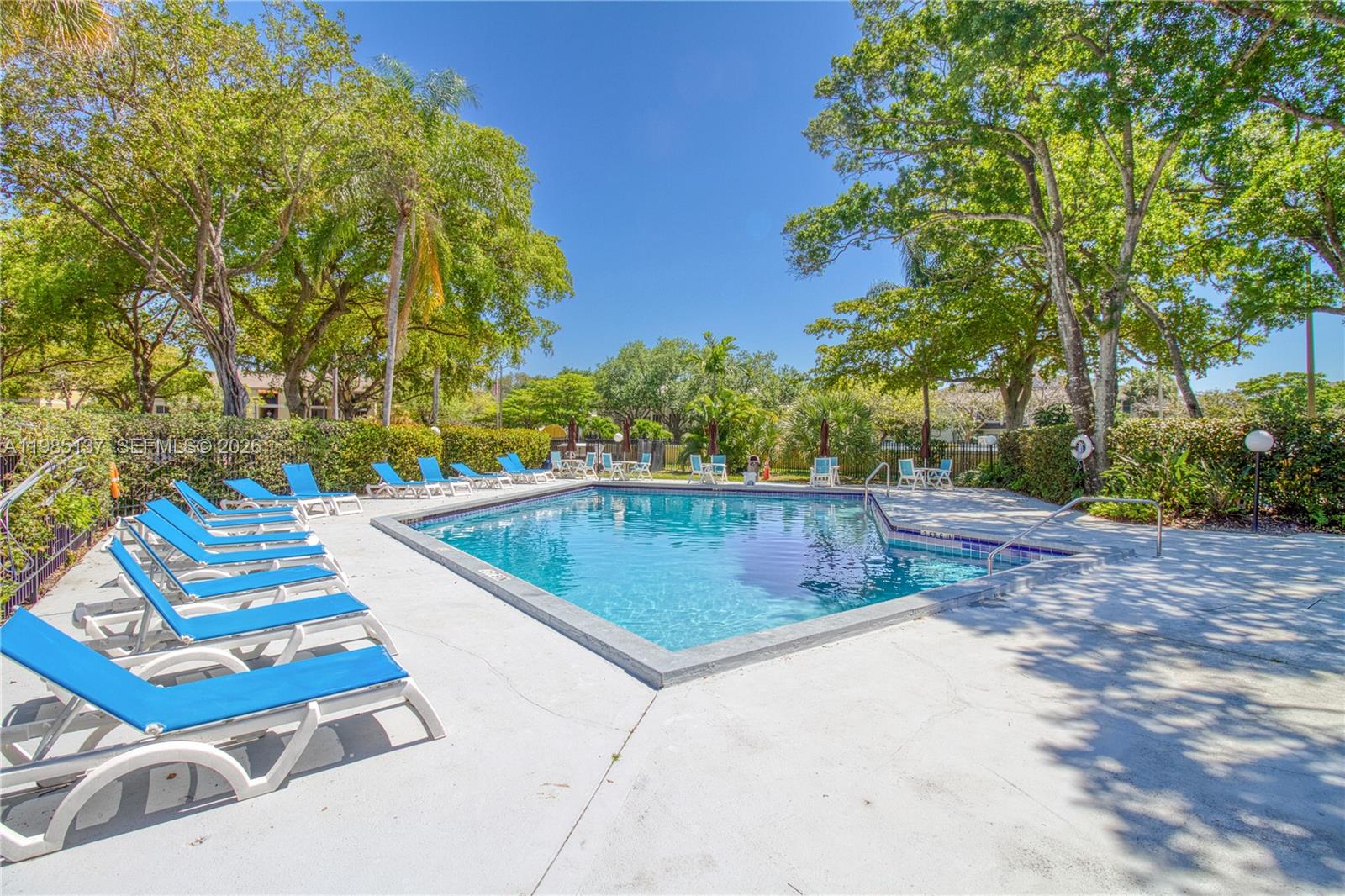 3095 N Oakland Forest Dr # 104