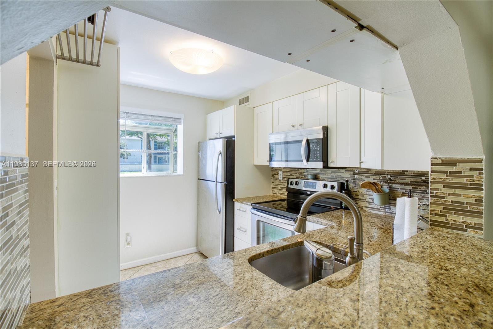 3095 N Oakland Forest Dr # 104