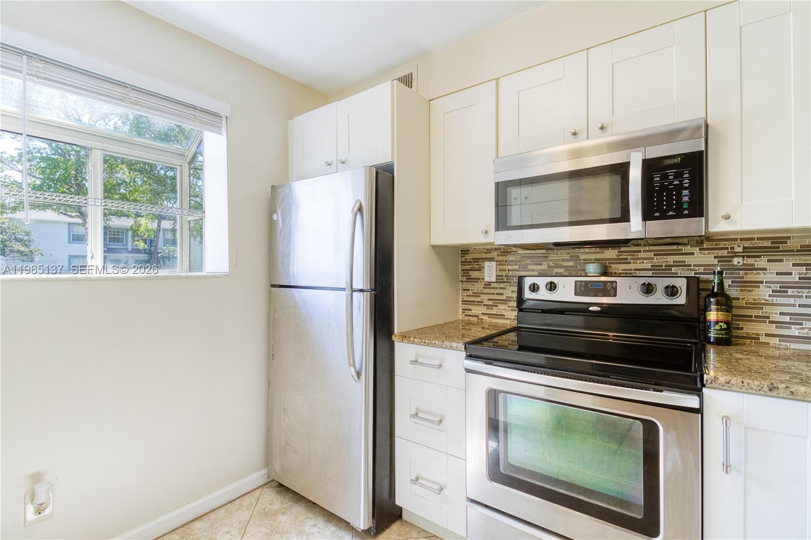 3095 N Oakland Forest Dr # 104