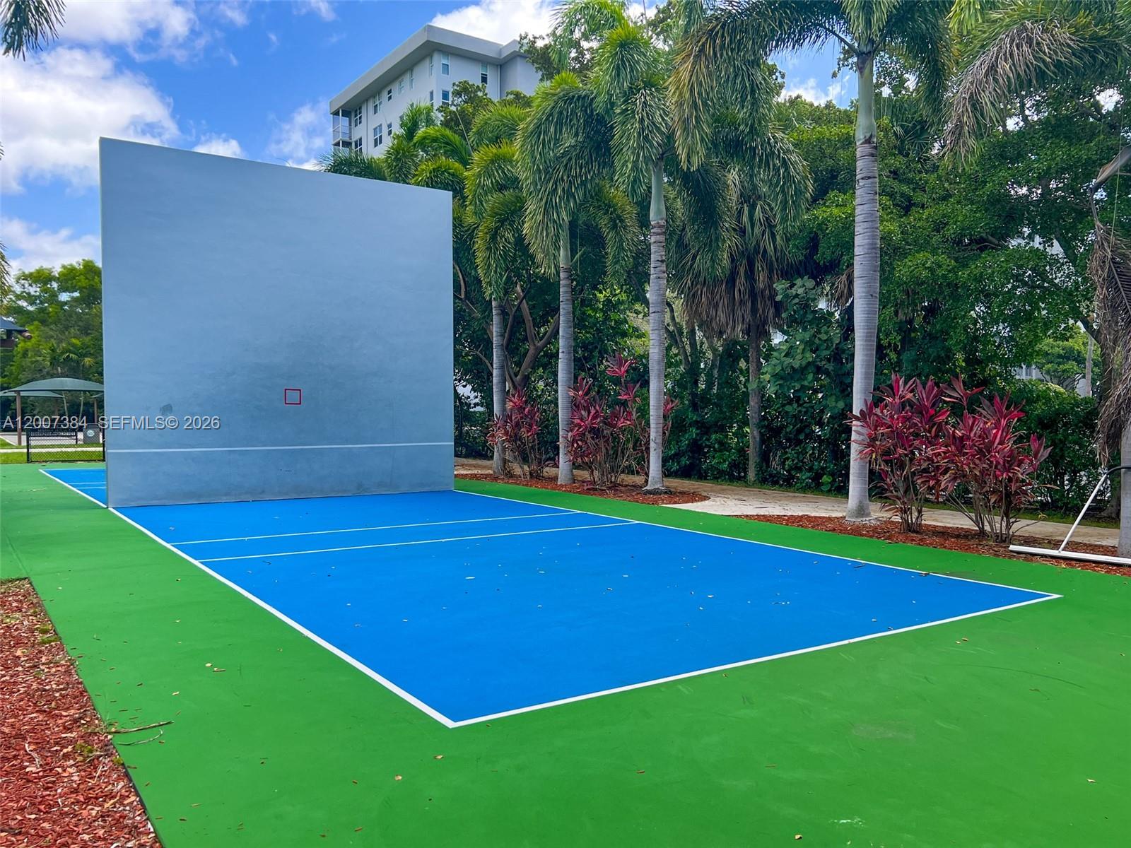 4015 W Palm Aire Dr # 506