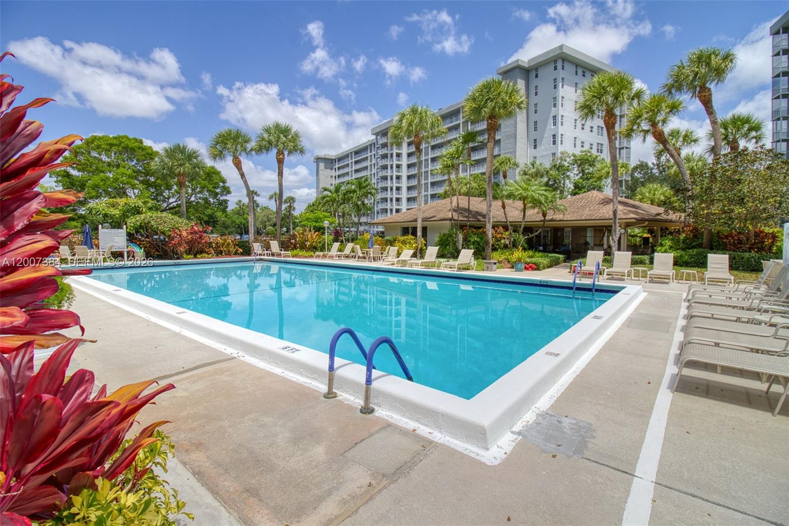 4015 W Palm Aire Dr # 506