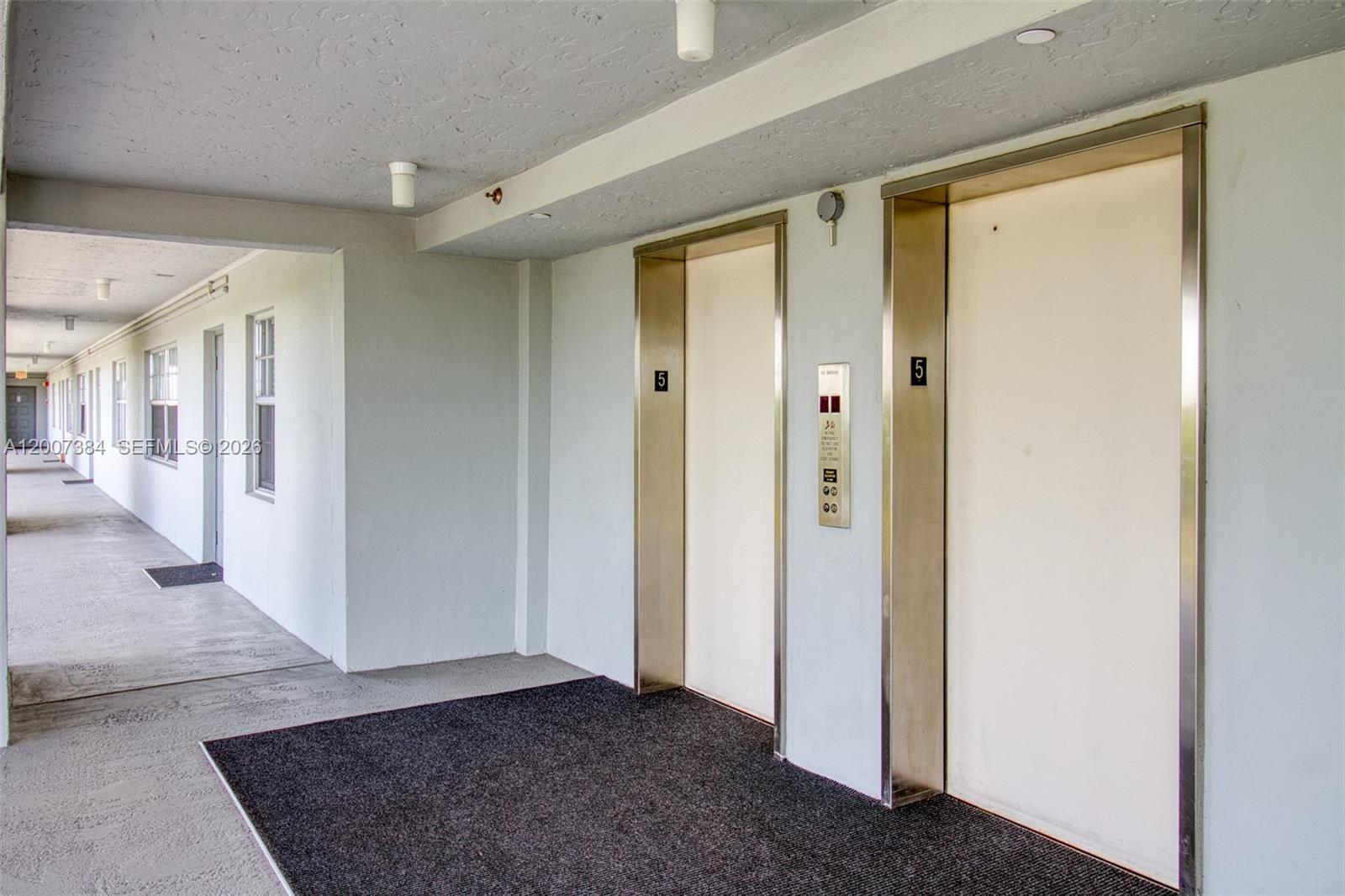 4015 W Palm Aire Dr # 506