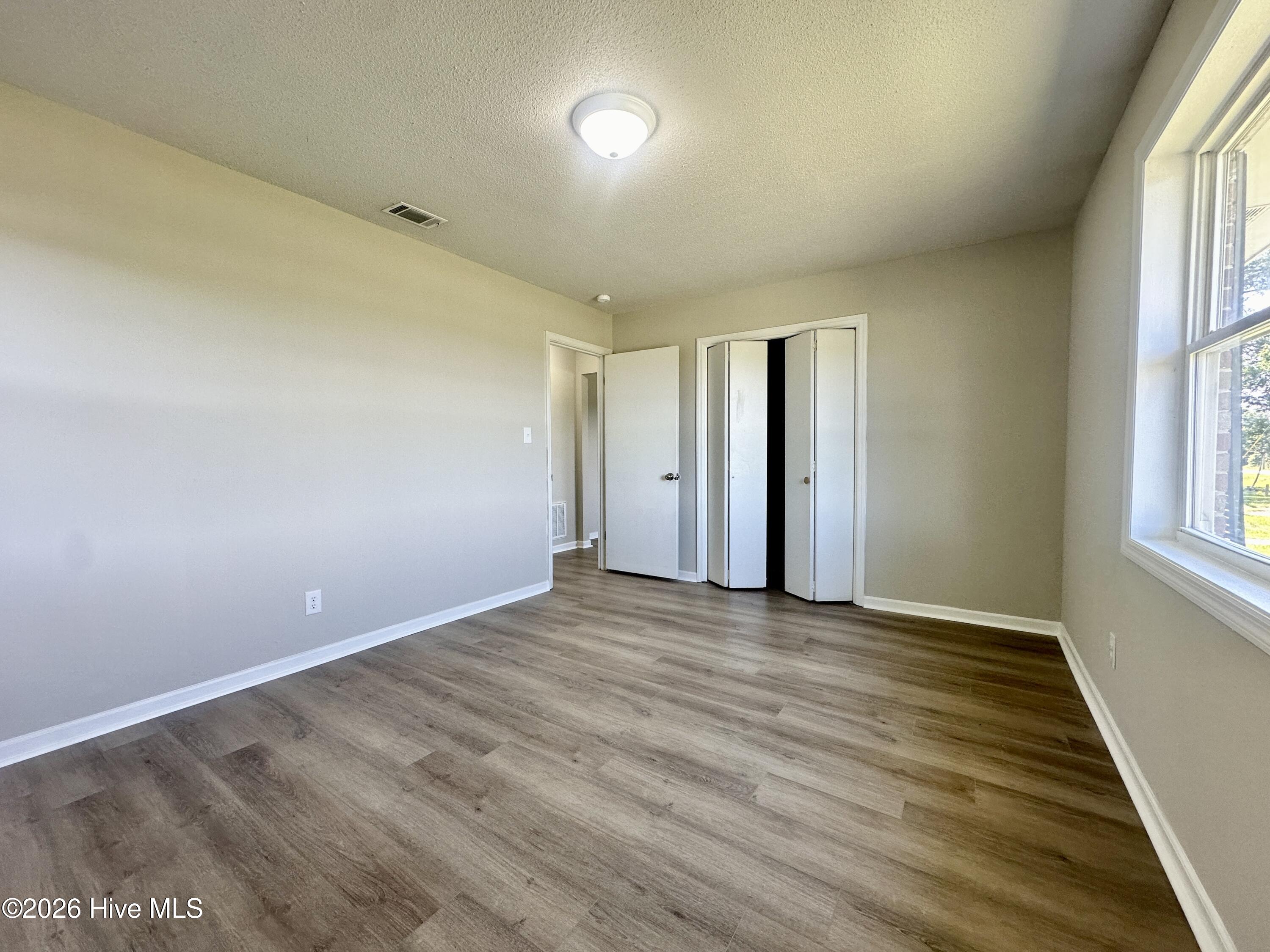962 80 Highway W