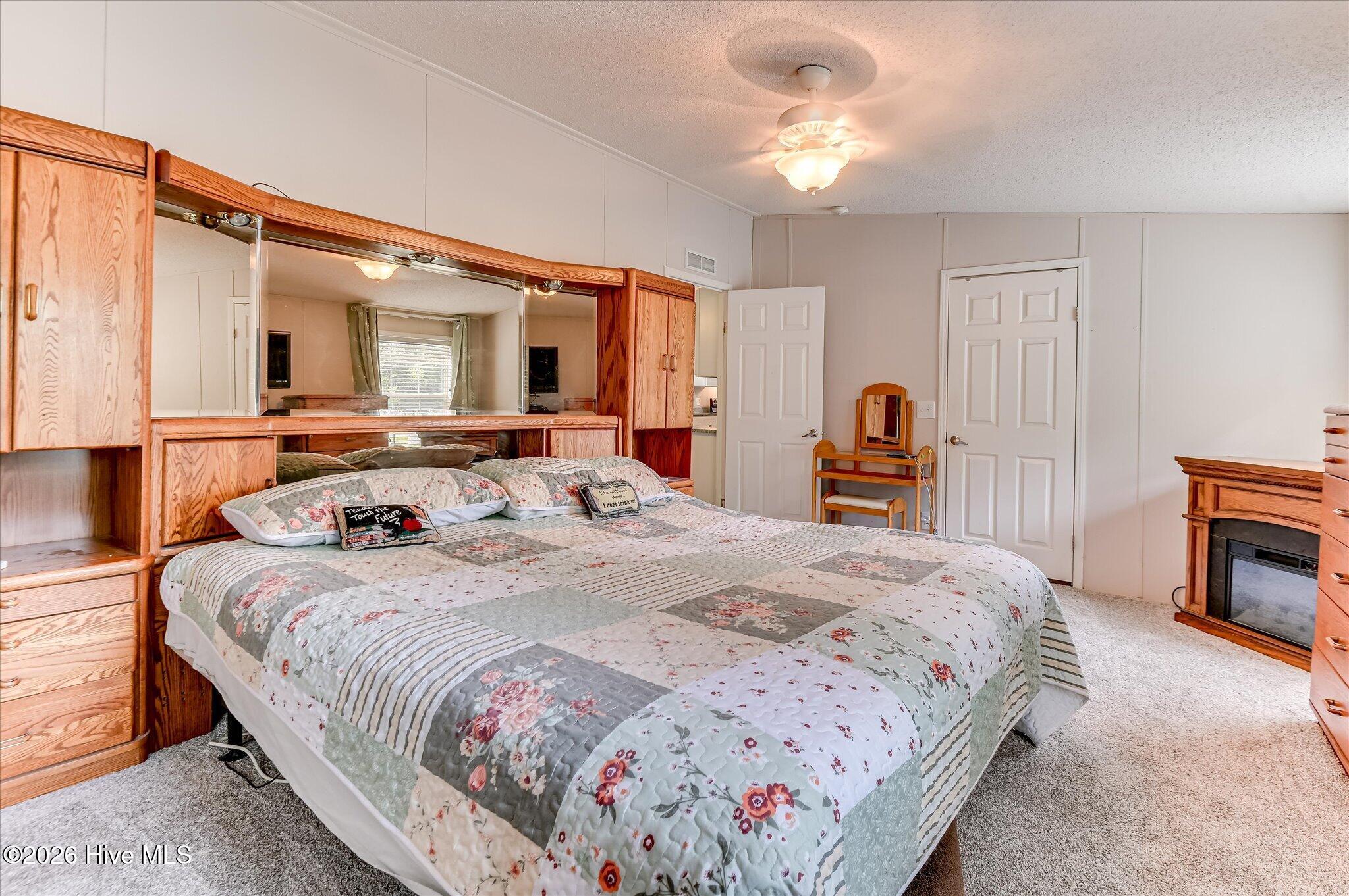 4190 River Road