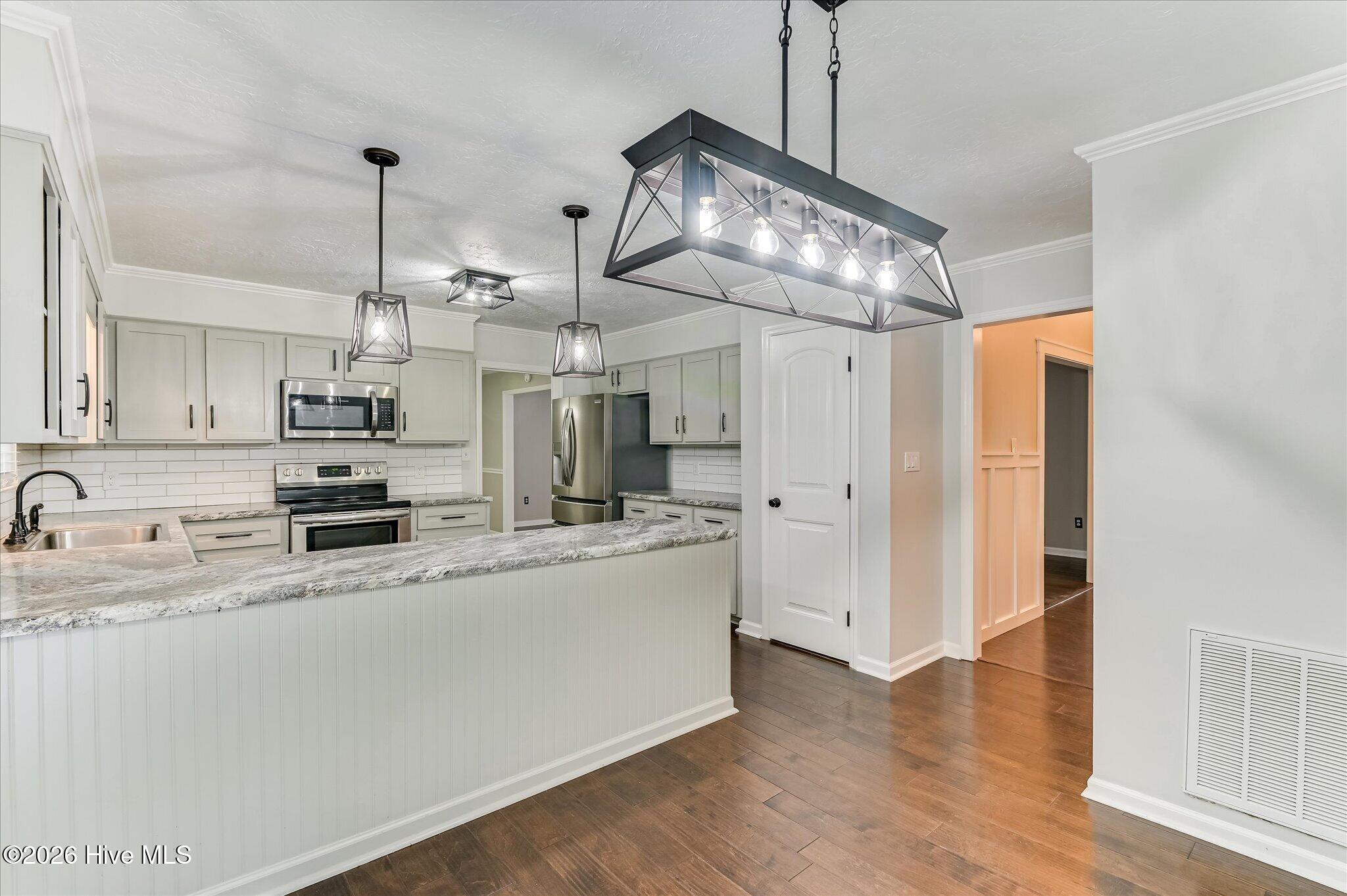 216 Spring Valley Road