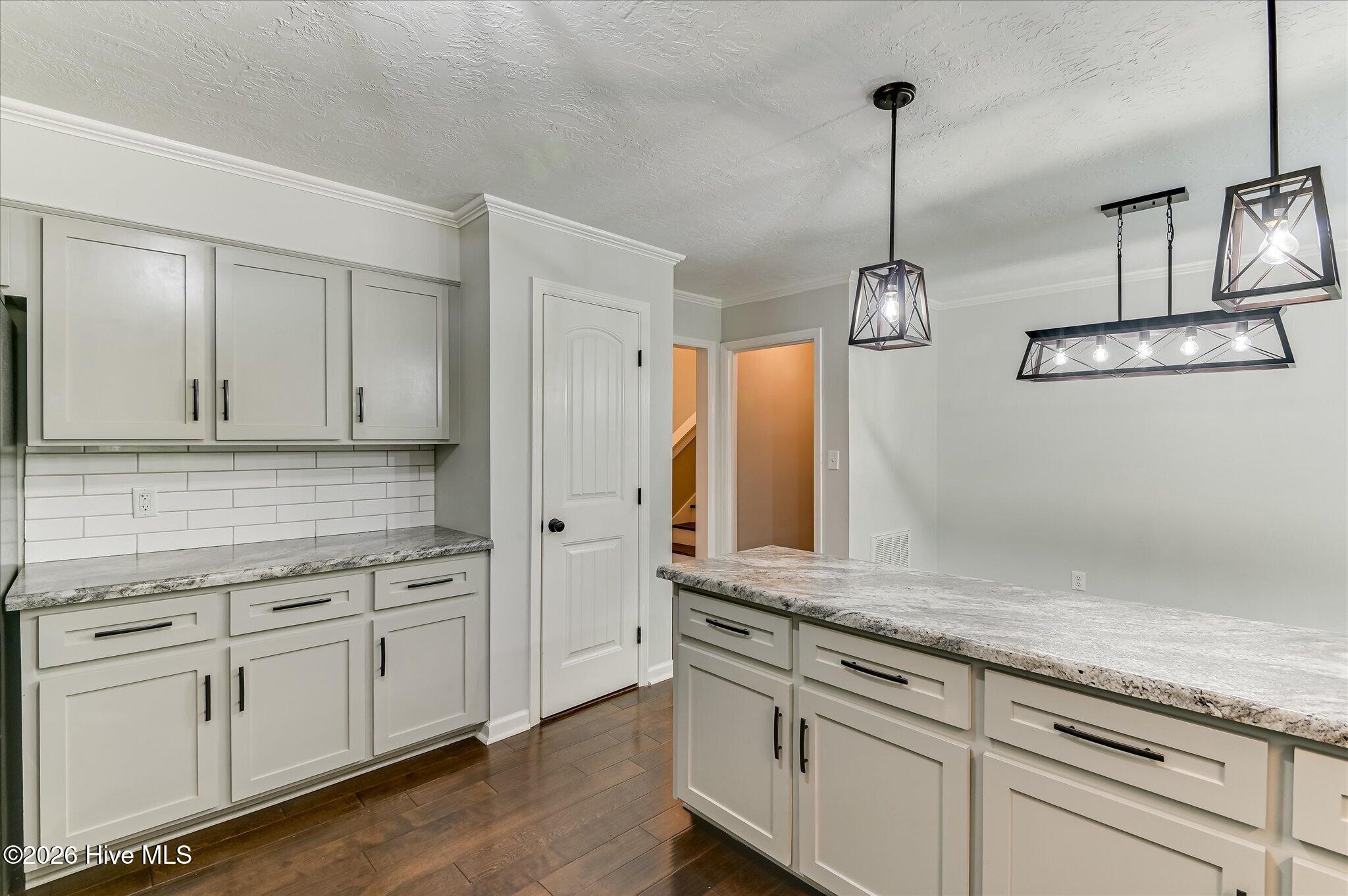 216 Spring Valley Road