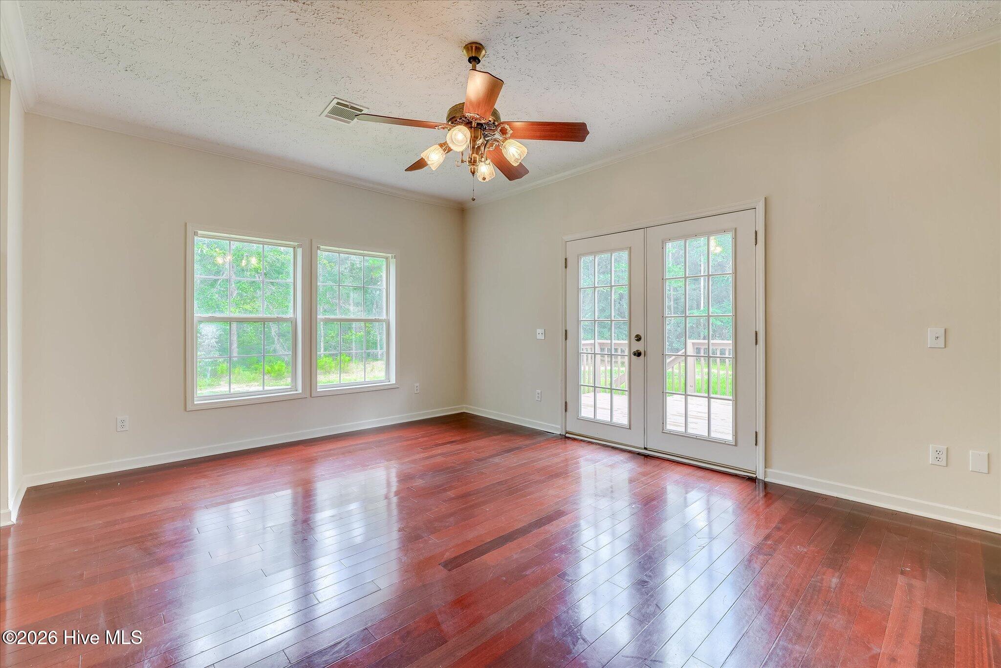 141 Roberts Road